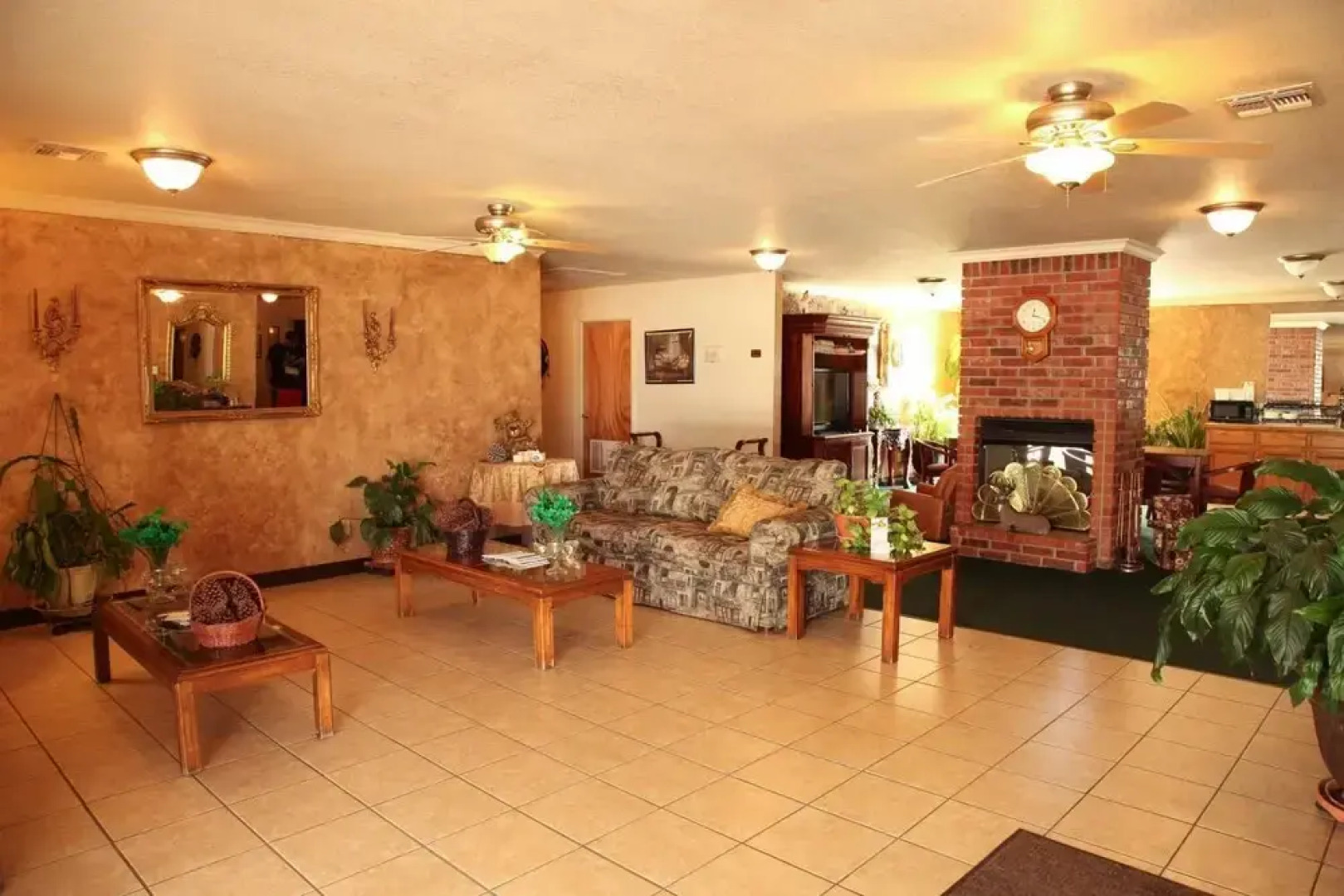 Candlelight Inn & Suites Hwy 69 near McAlester