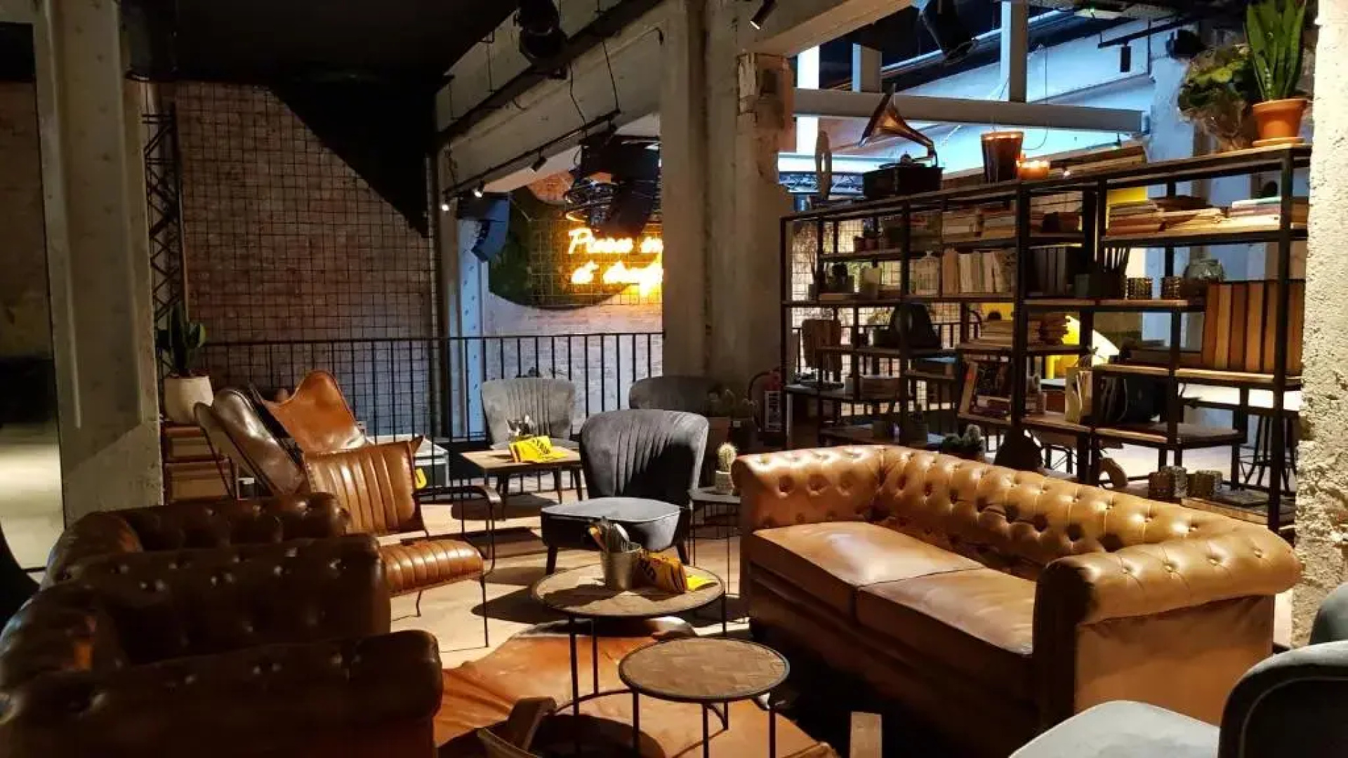 Upstairs Hotel