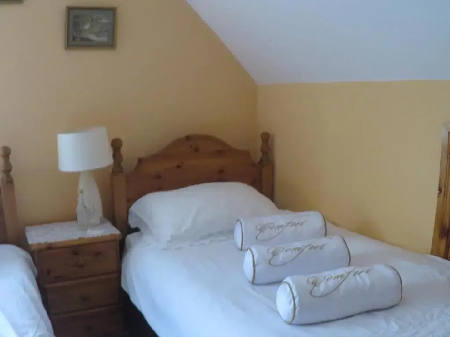 Derghaven B&B, Hostel & Self Catering