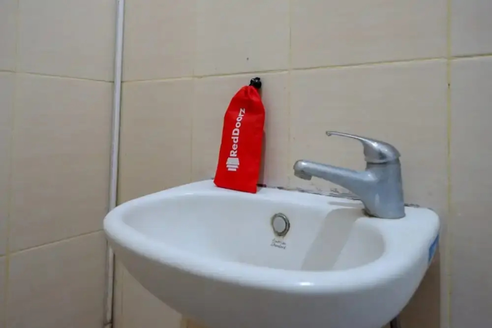 Airy Eco Solo Baru Diponegoro A8