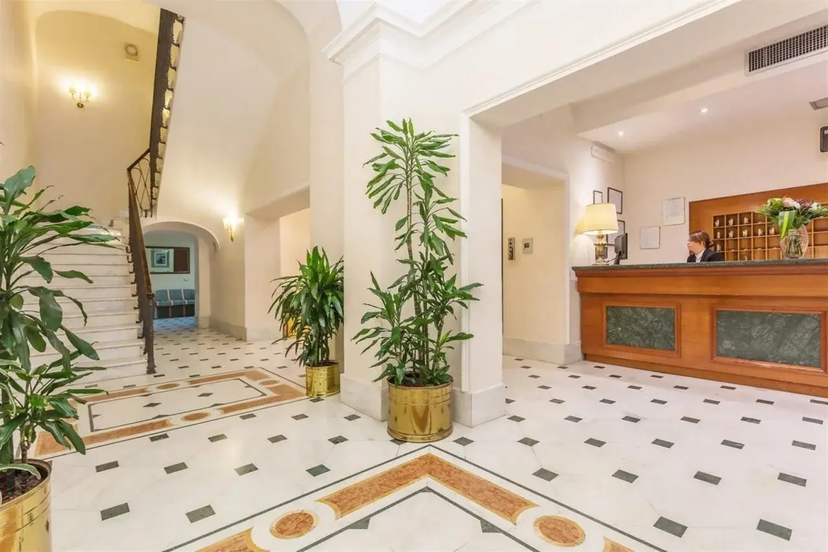 Raeli Hotel Floridia