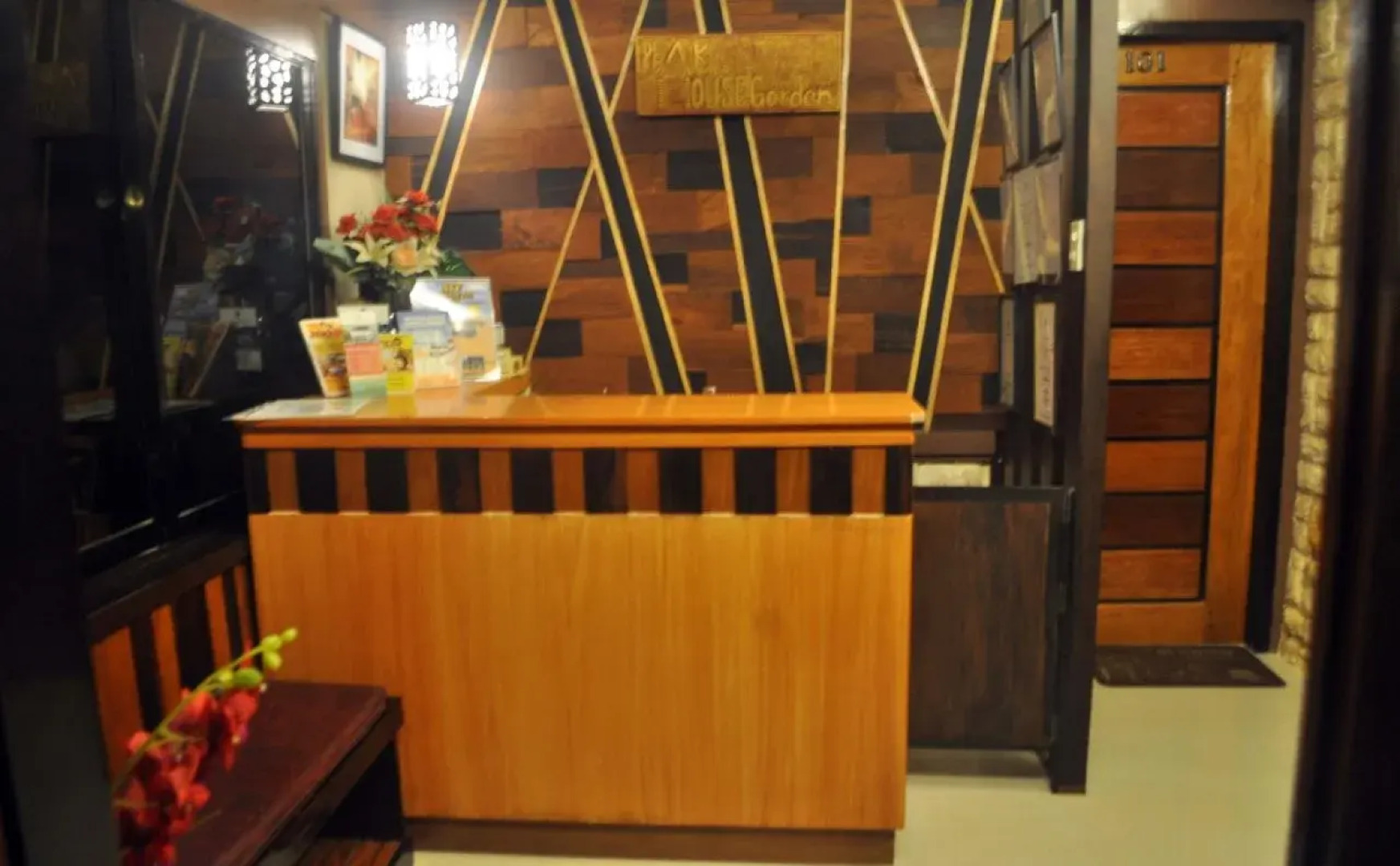 Peak House Garden Pension