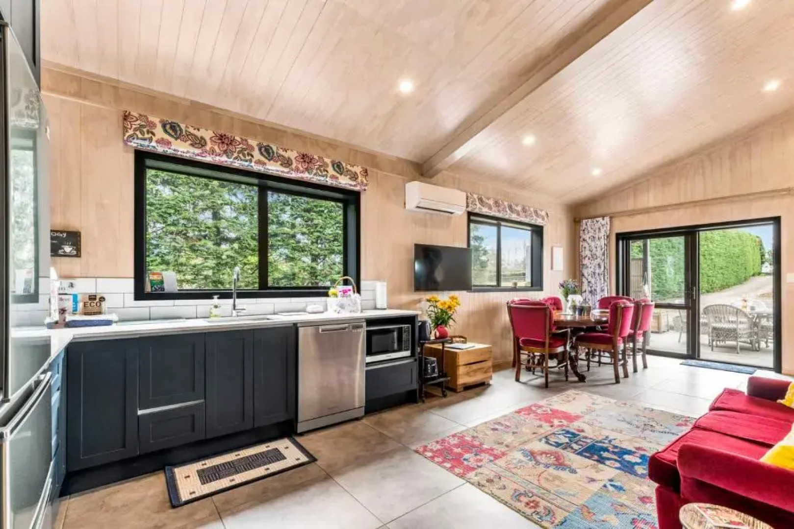 The Barn - Karaka Farm Stay