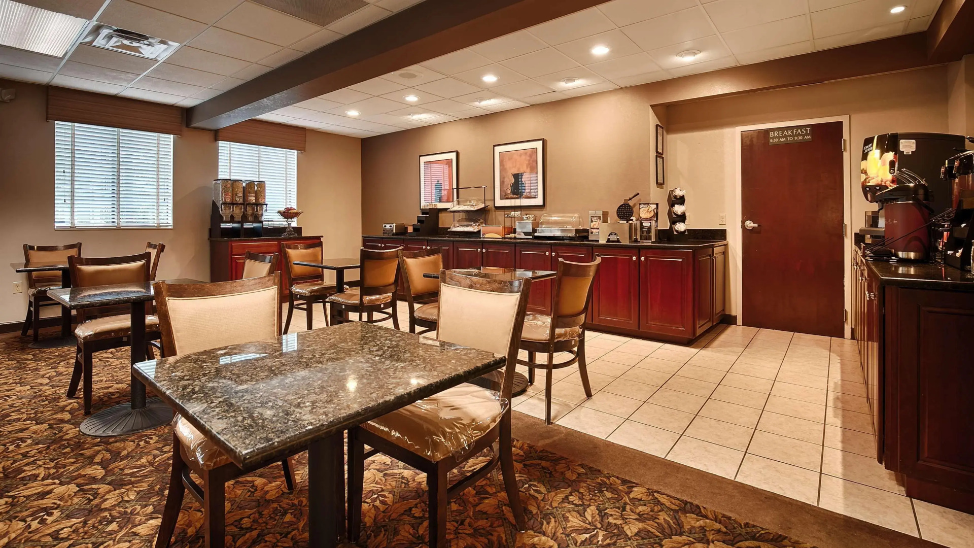 Best Western Plus Oak Mountain Inn