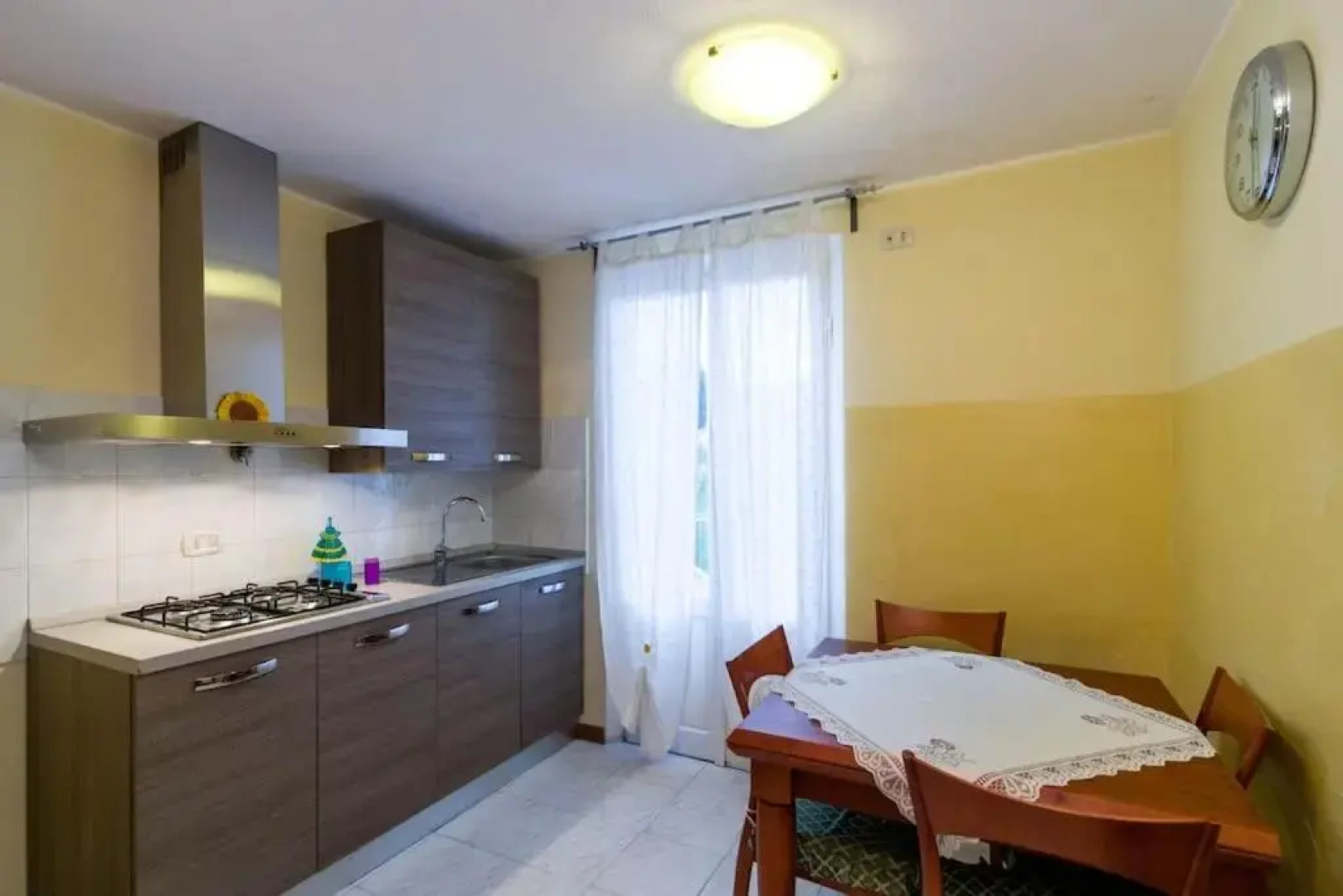 Apartment Effort Off c.d.c