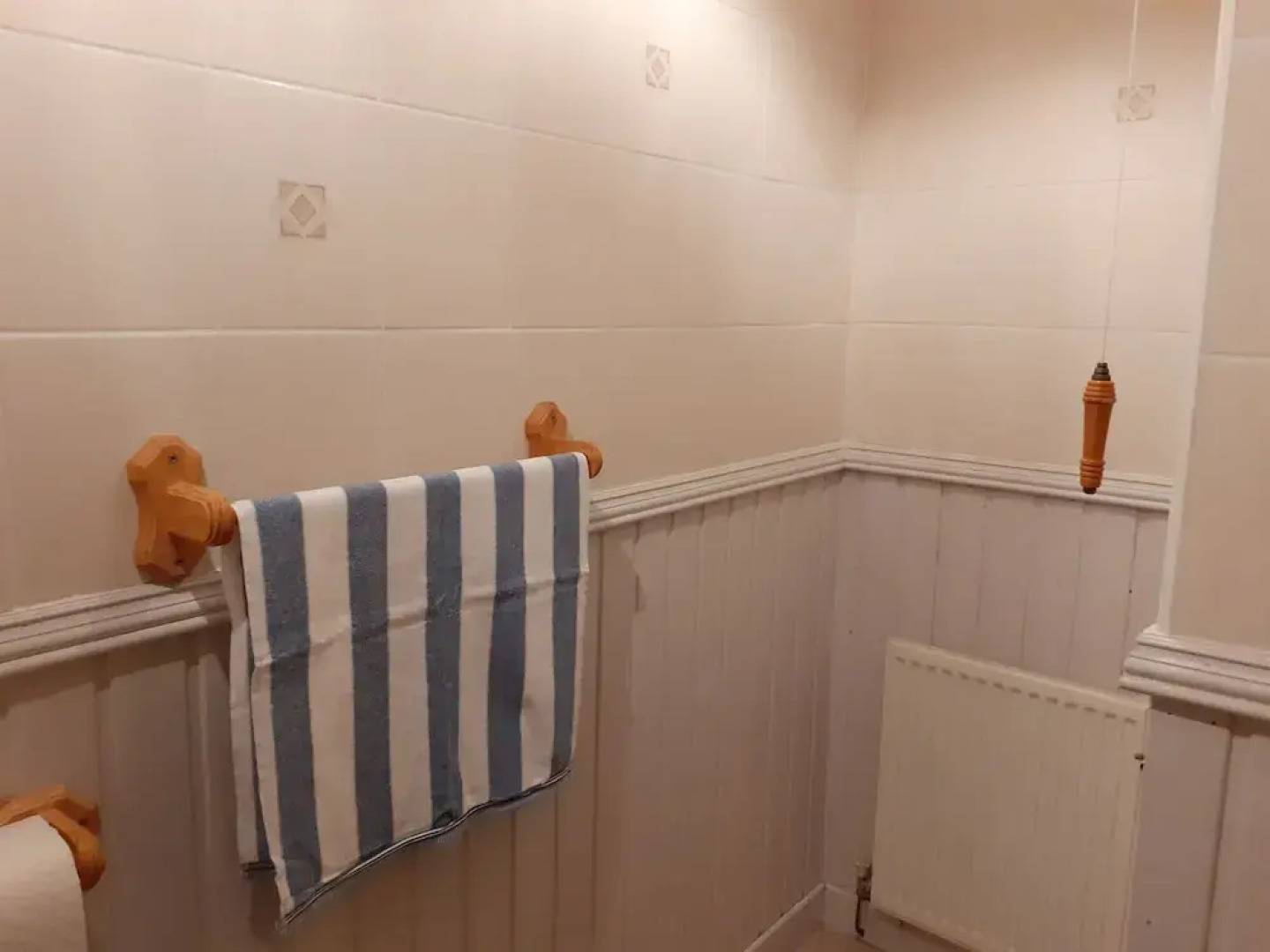 2 Bed Apartment 2 Mins Walk Away From the Beach!