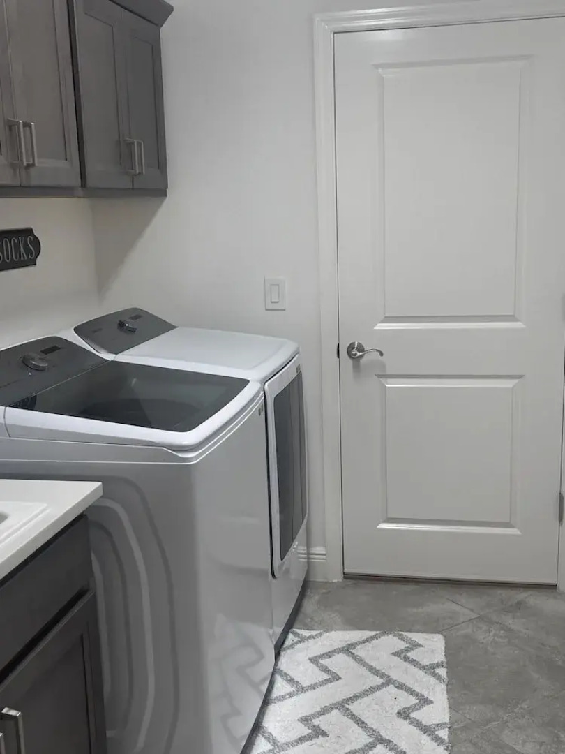 Designer Home In Saint Catherine