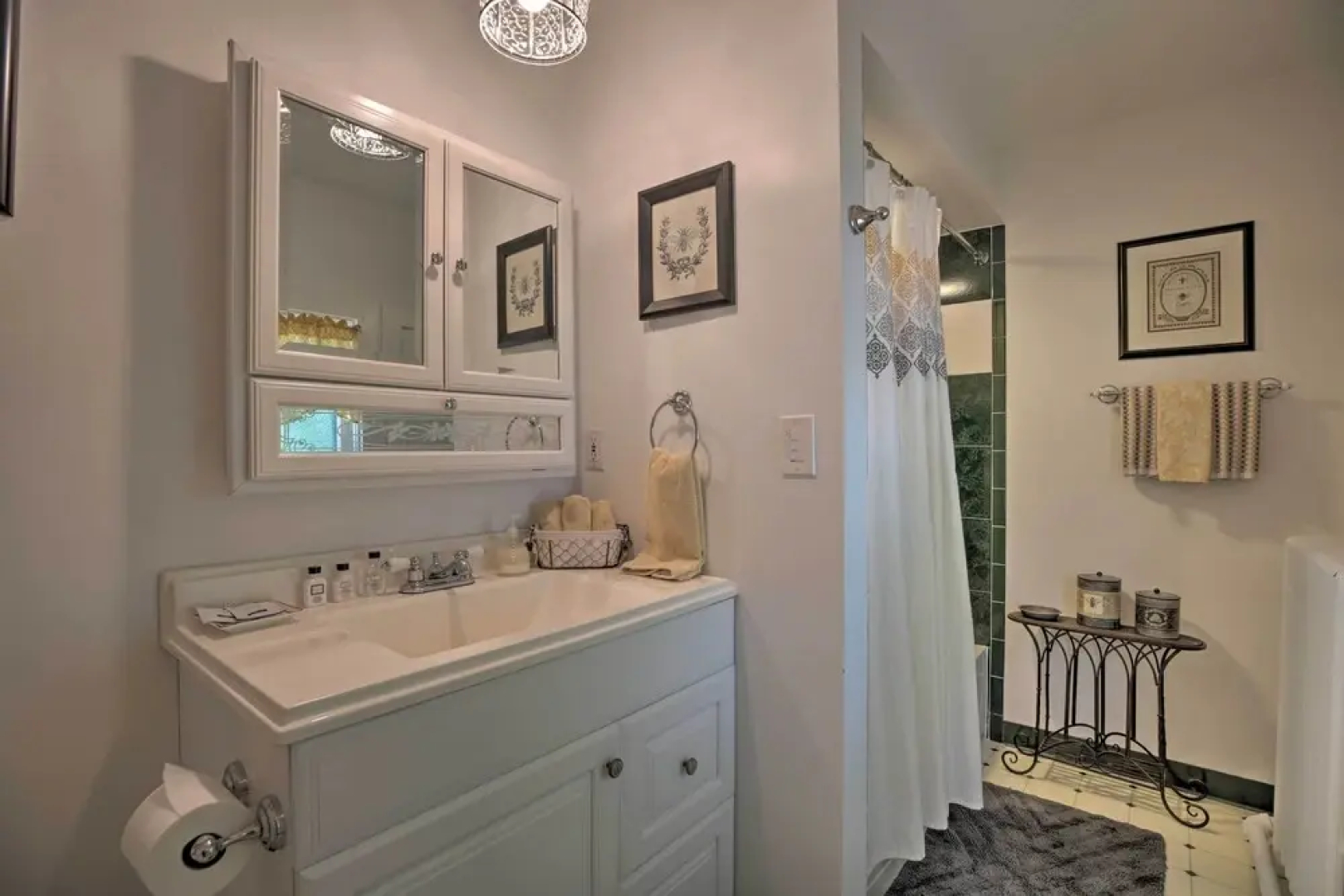 Luxe Lake Geneva Retreat in Downtown!