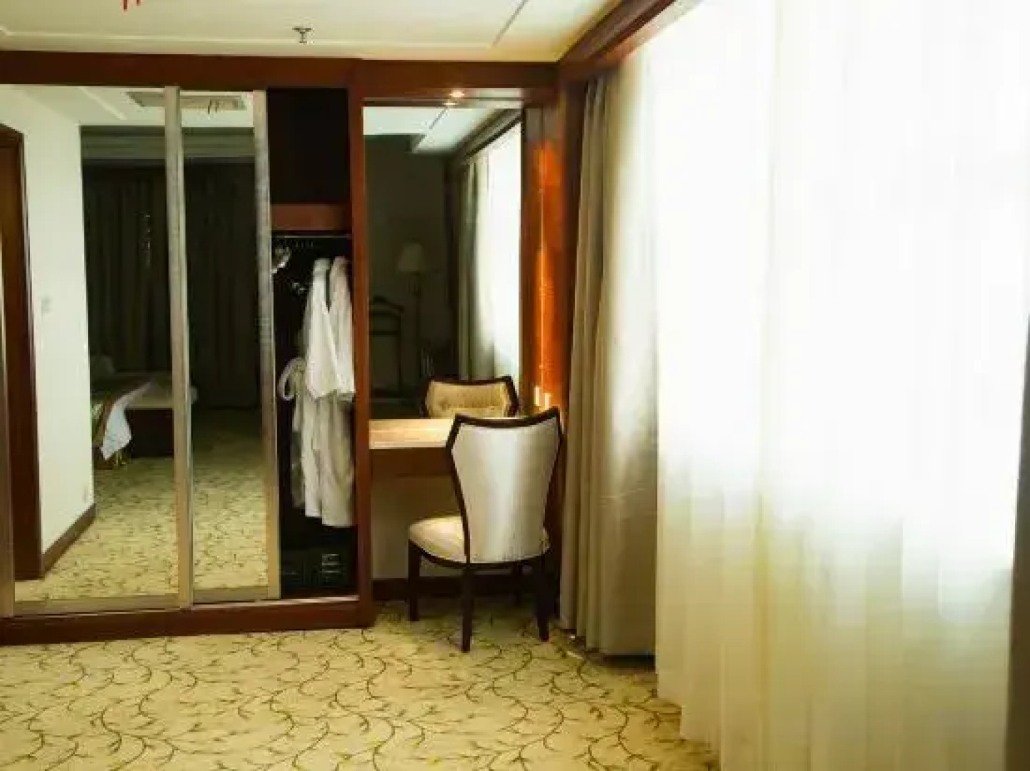 Henghe Huaxing Hotel