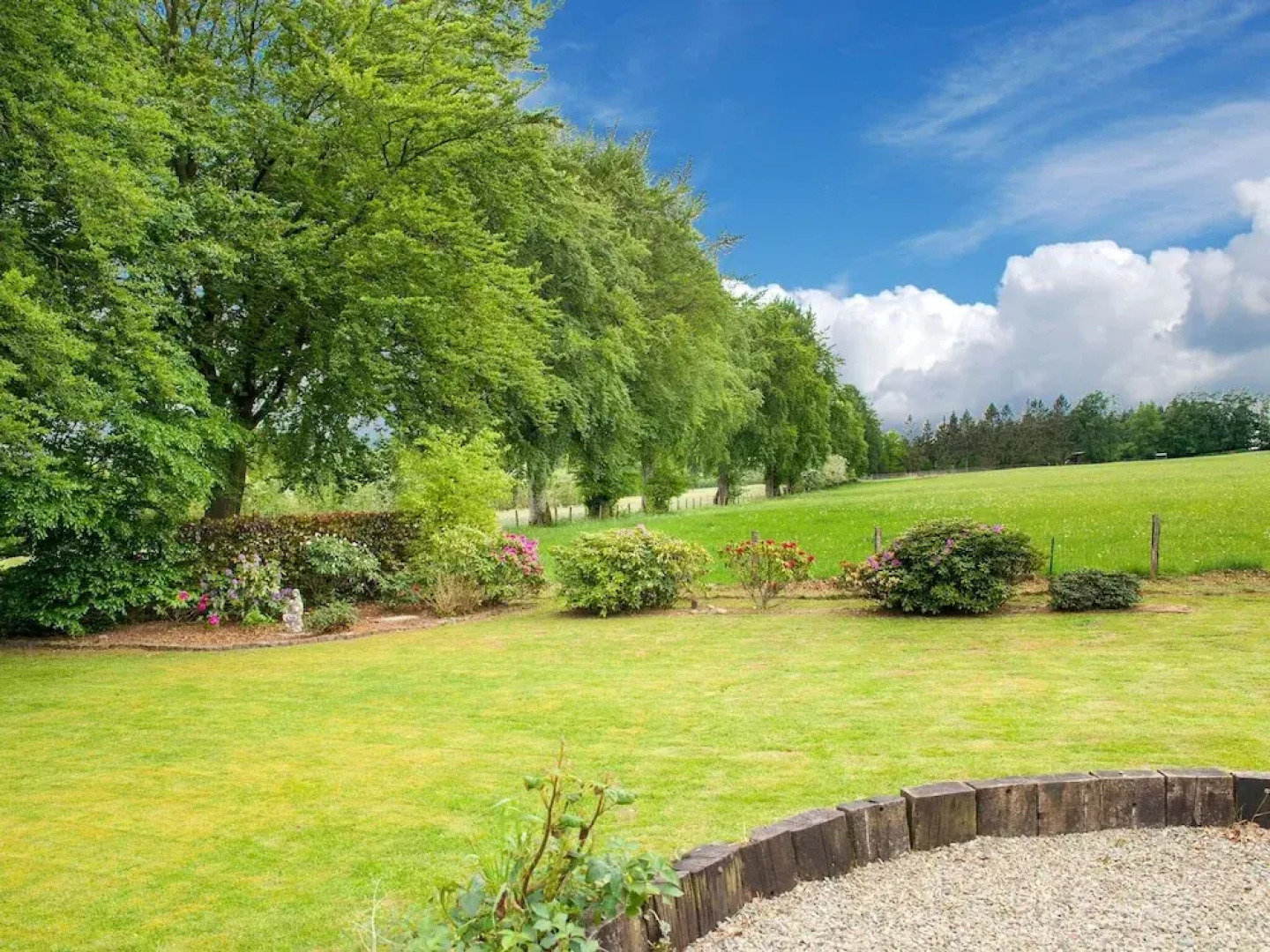 Scenic Cottage in Waimes With Fenced Garden