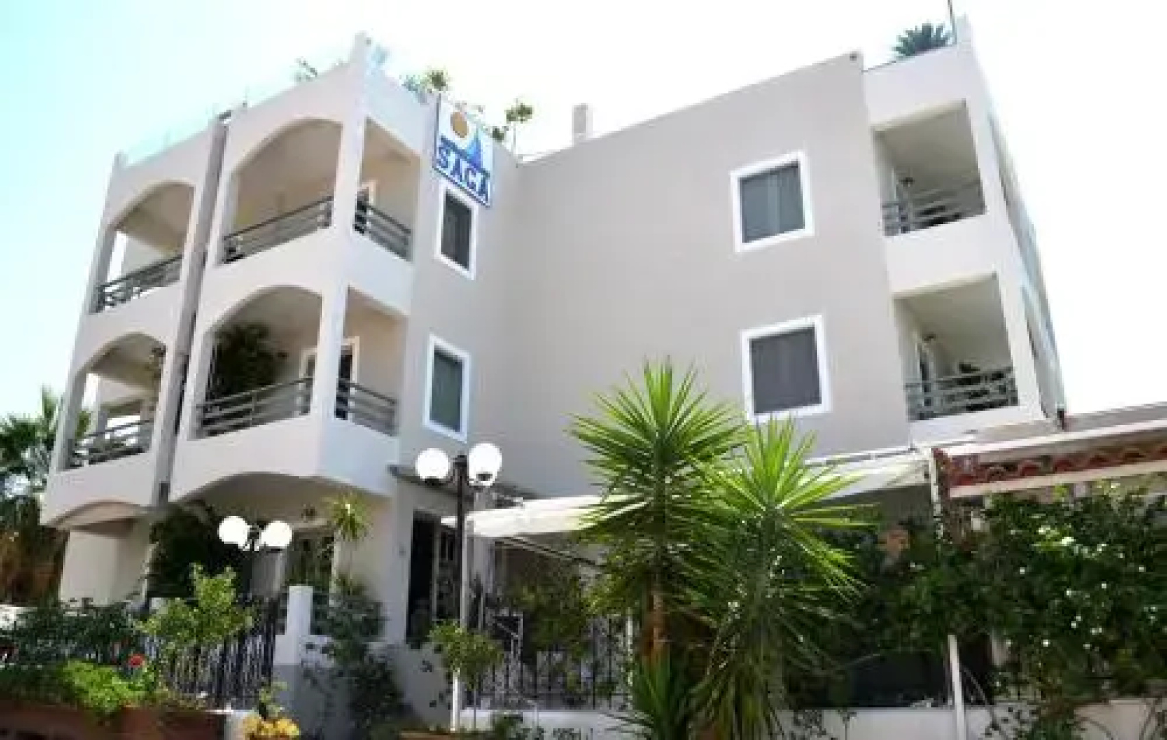 Saga Hotel