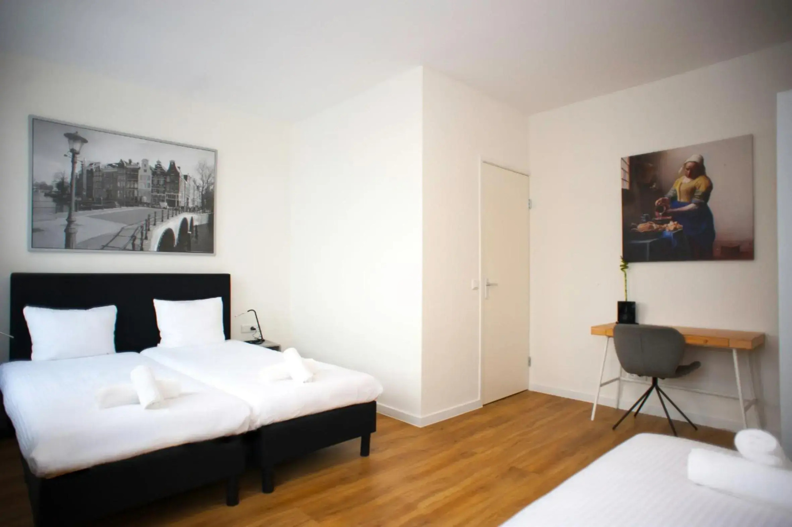 I Hotel