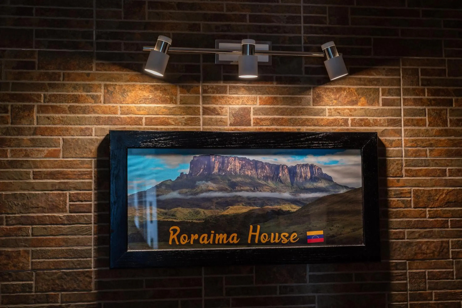 Roraima House - Private Pool and Garden