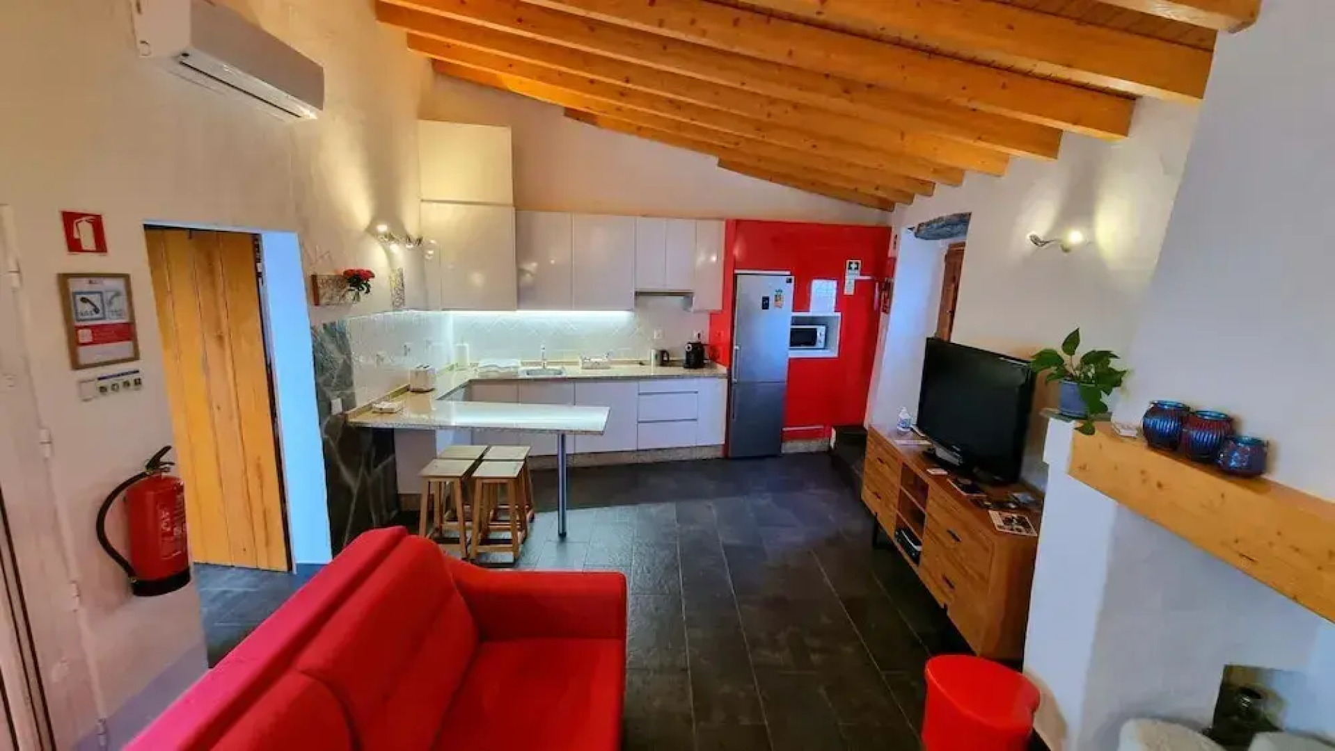 Lovely Bed House With one Room in Monsaraz Castle