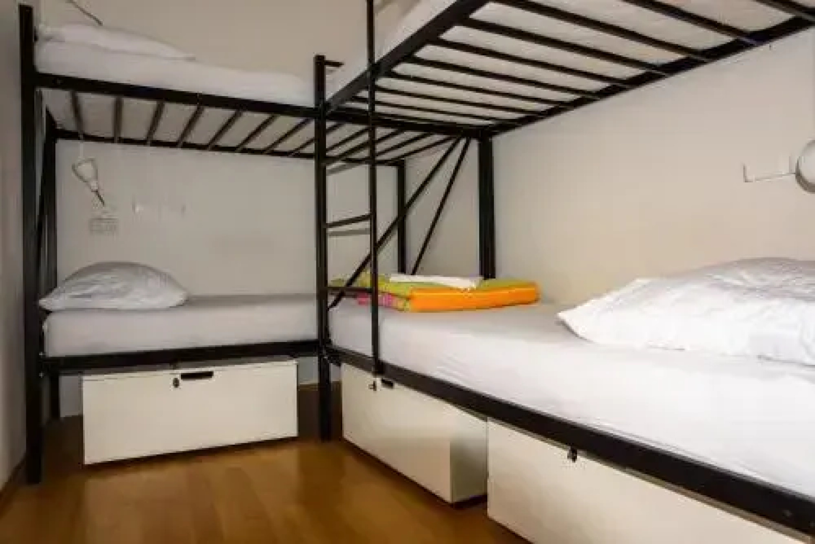 Hostel Alieti