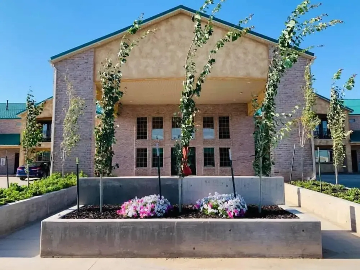 CB&M Executive Suites