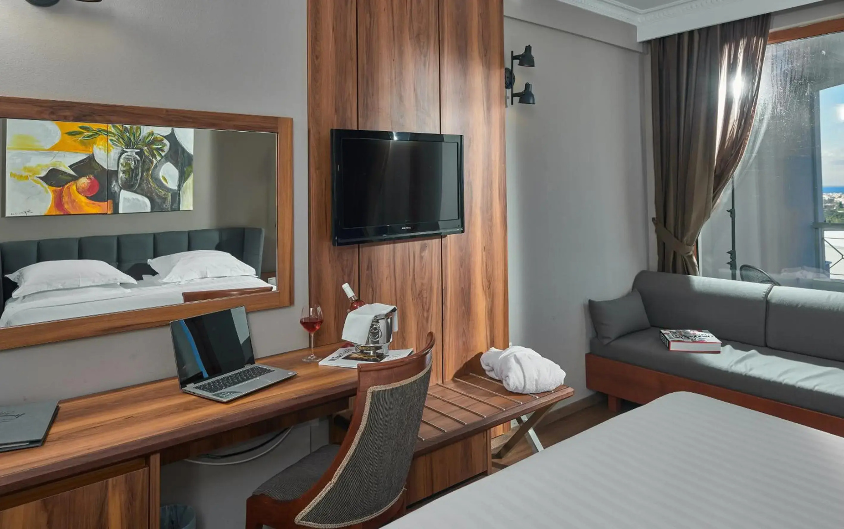 Royal Hotel