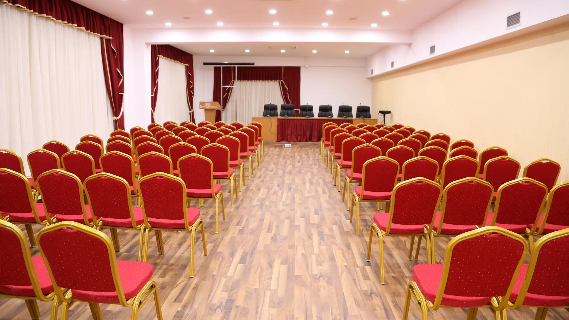 Santa Quaranta Premium Resort