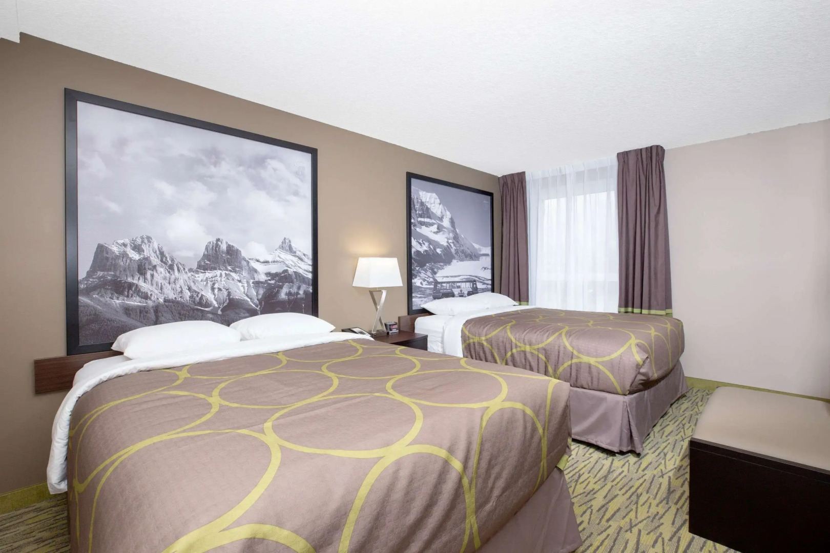 Super 8 by Wyndham Canmore