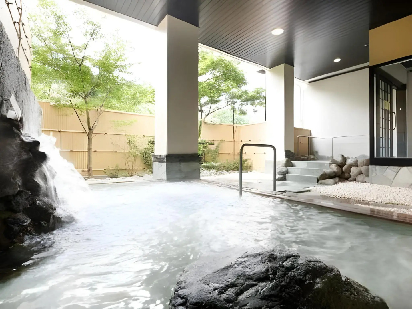 Fukuroda Onsen Omoide Romankan