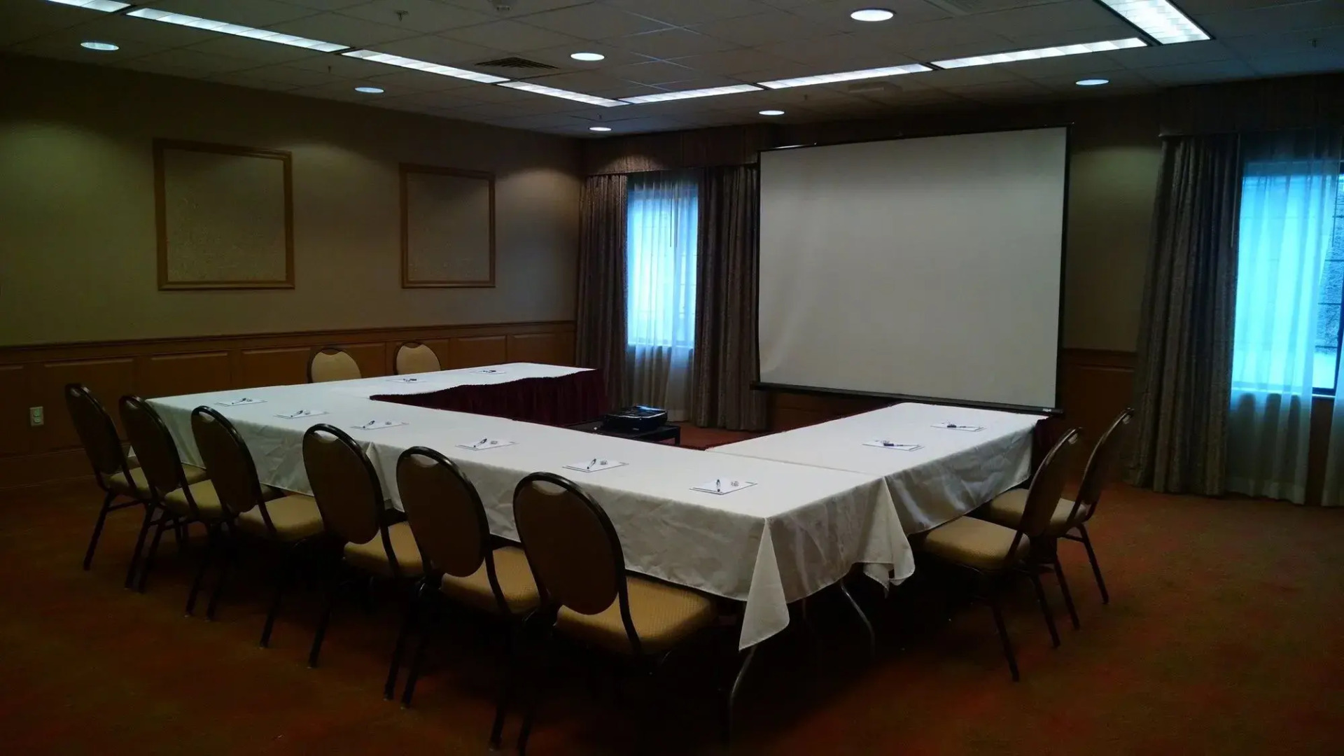 Holiday Inn Express Hotel & Suites Providence-Woonsocket by IHG
