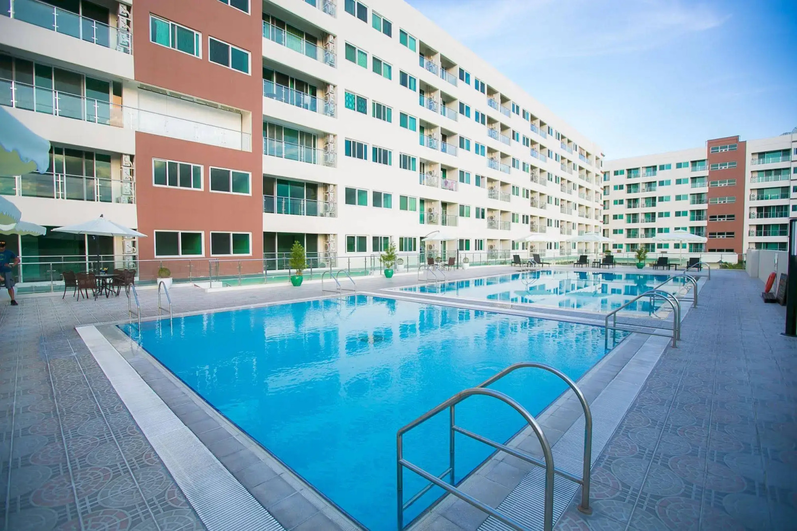 Xenia Hotel Clark - Multi Use Hotel