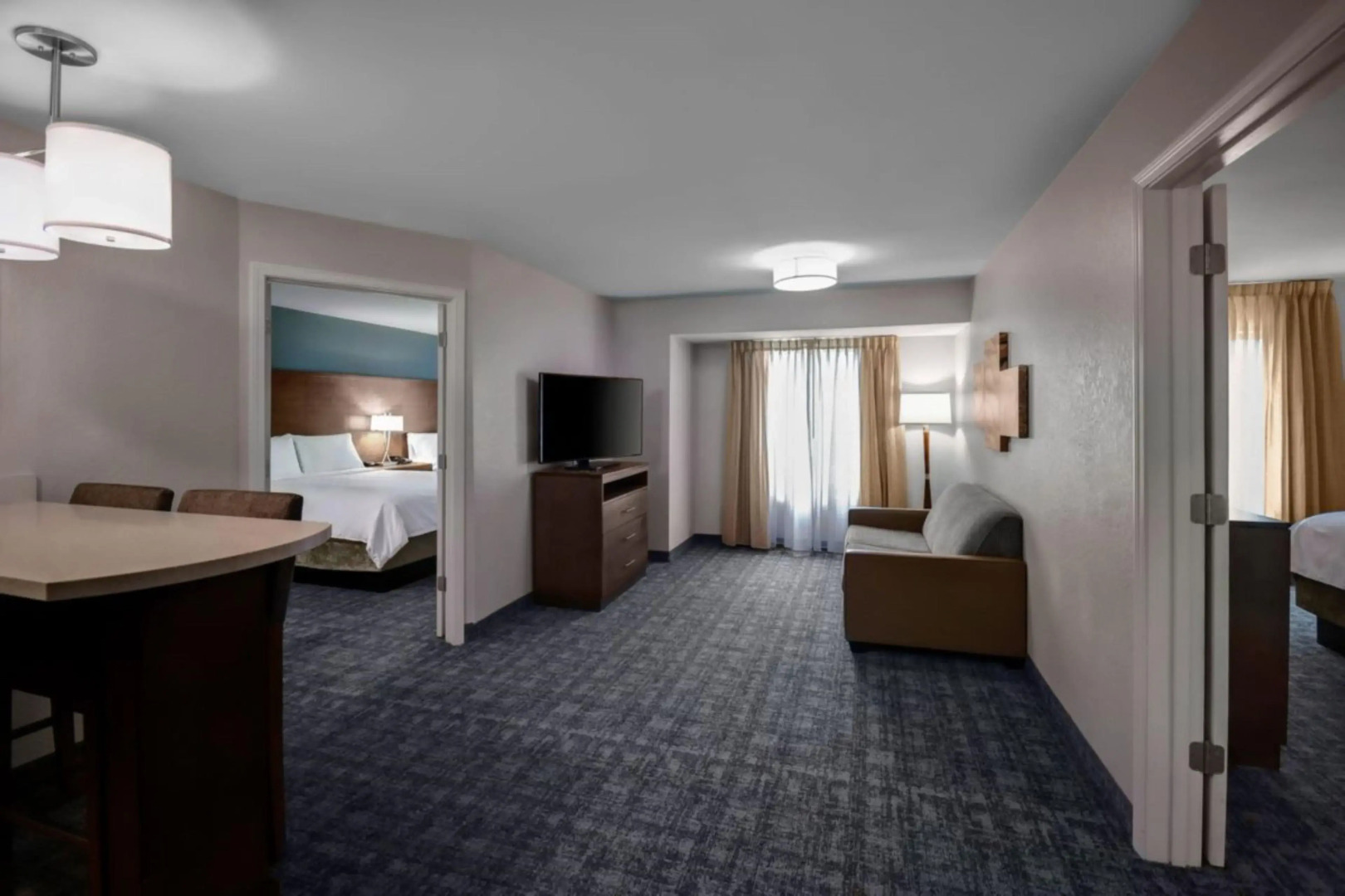 Staybridge Suites Southgate Detroit Area by IHG