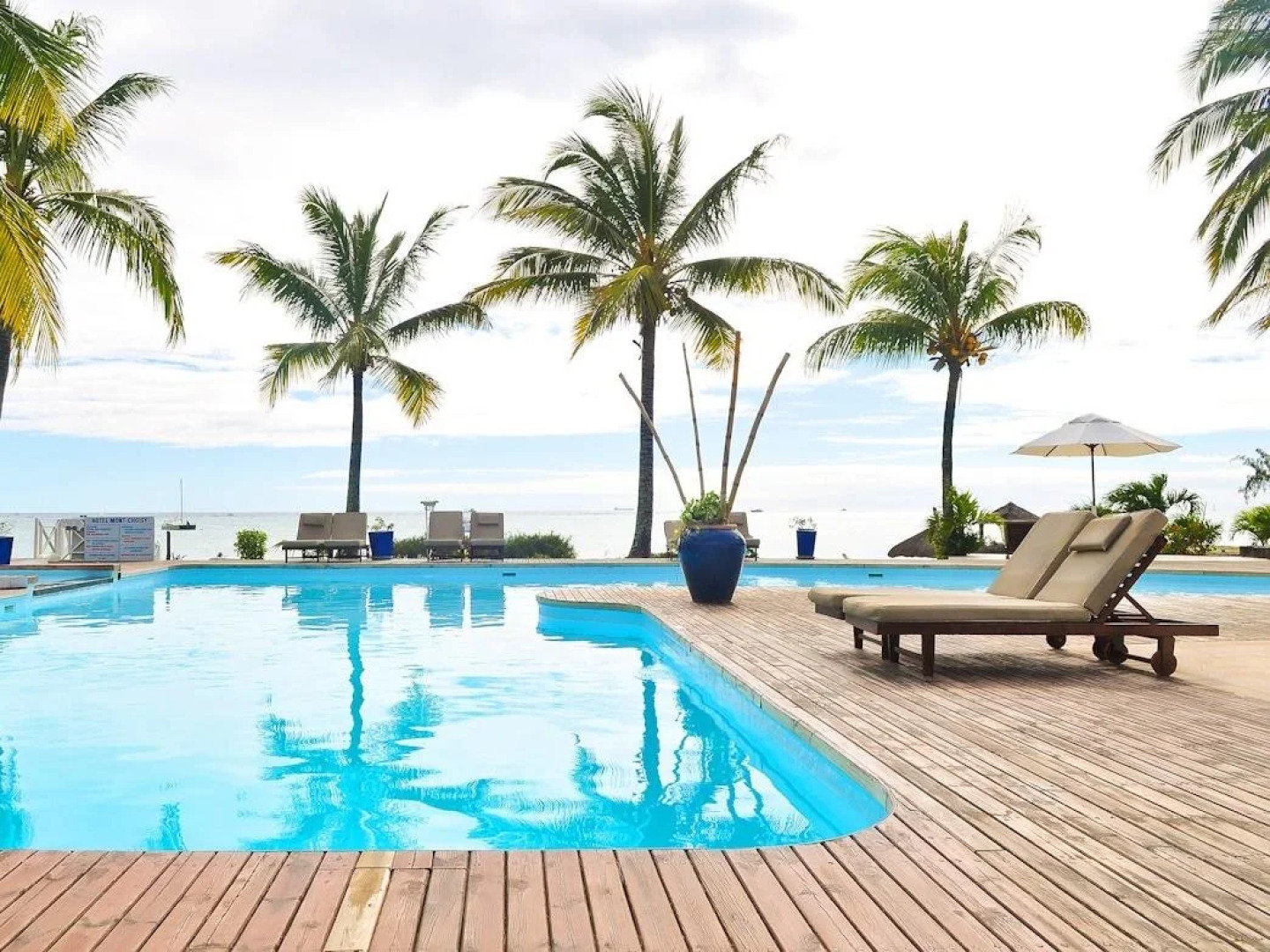 Coral Azur Beach Resort