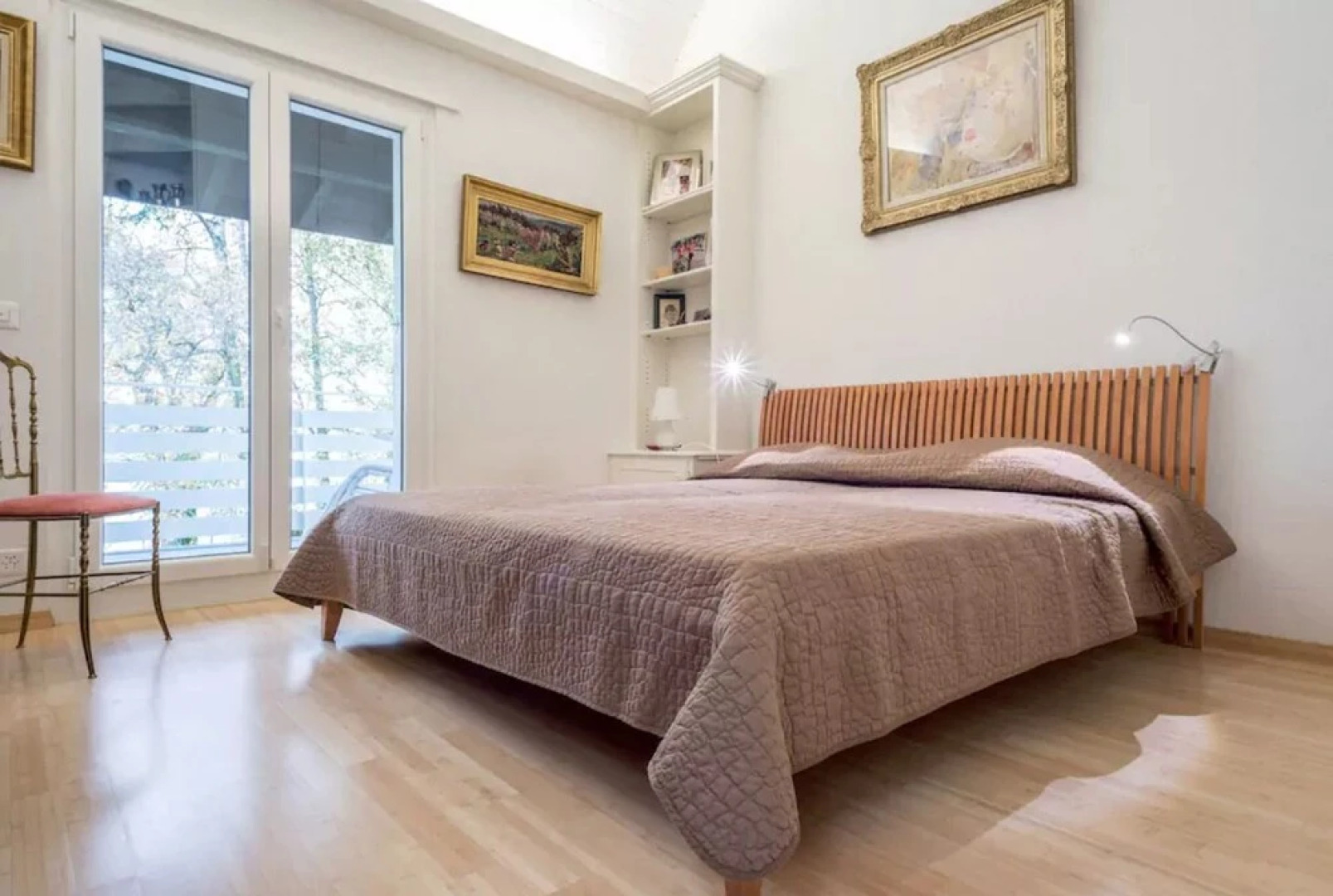 EPFL 3BD The Lake Villa in St Sulpice