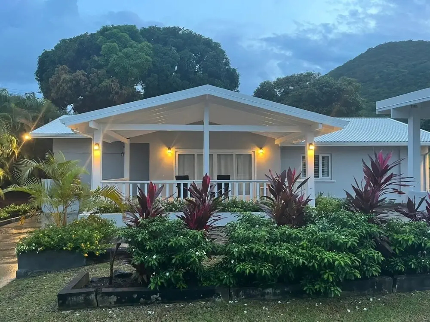 The Lane @ Rodney Bay is a newly renovated 3 bedroom house in the heart of Rodney Bay. 3 Home by RedAwning