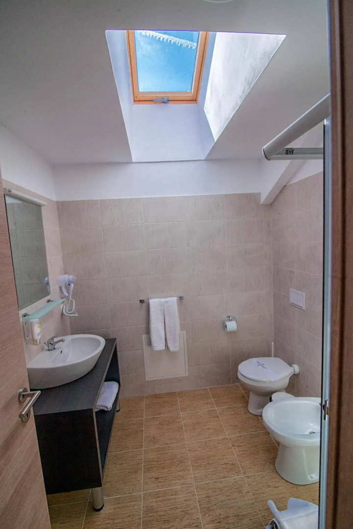 Armonia by Aristocratis