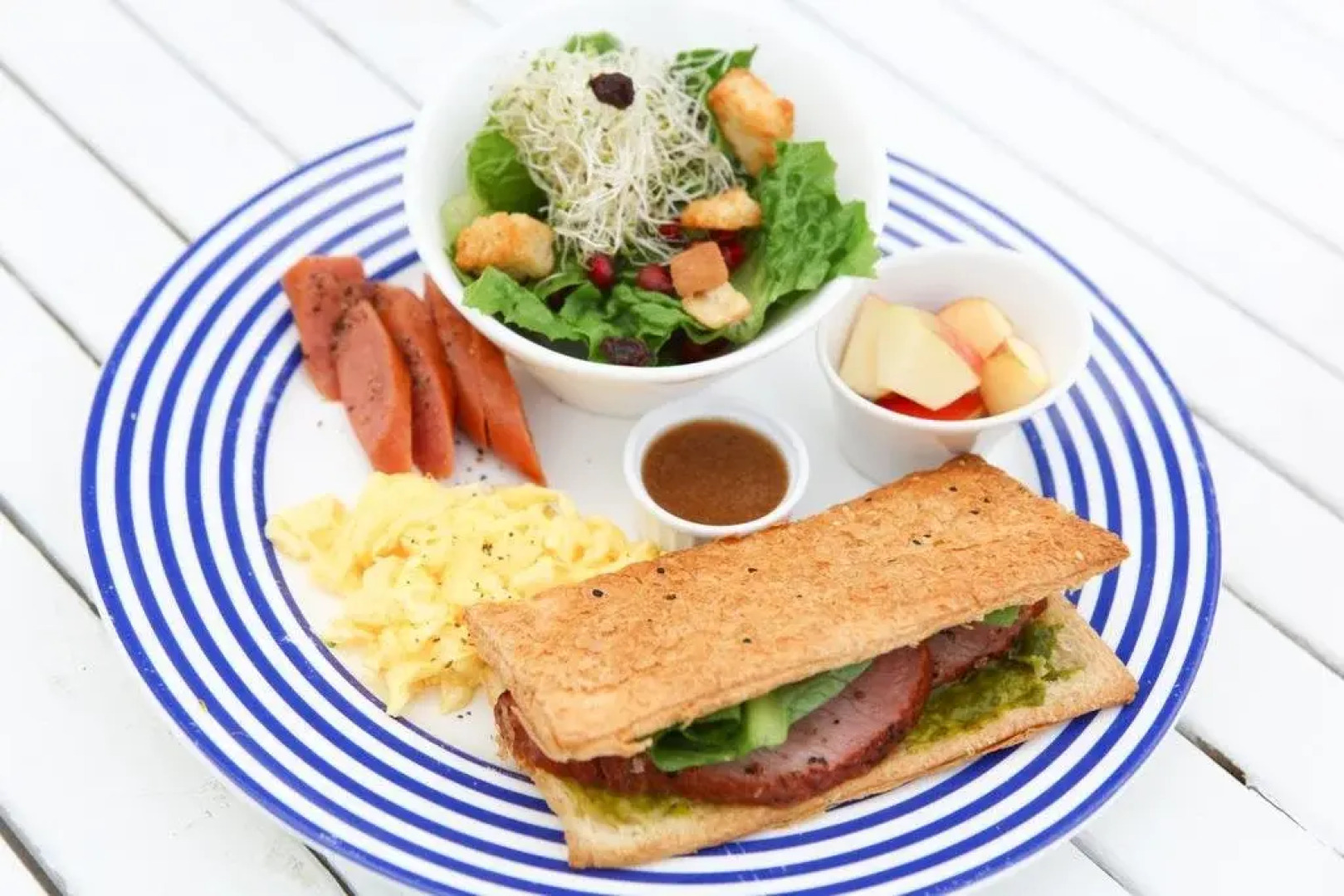 Between Us Villa B&B