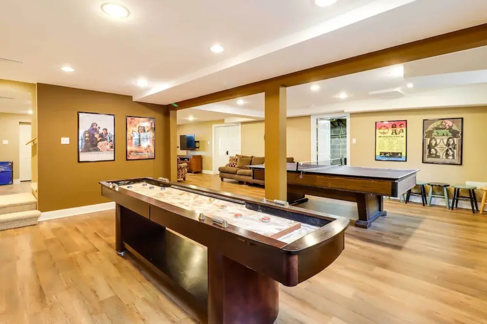 Lakefront Poconos Family Home w/ Pool Access