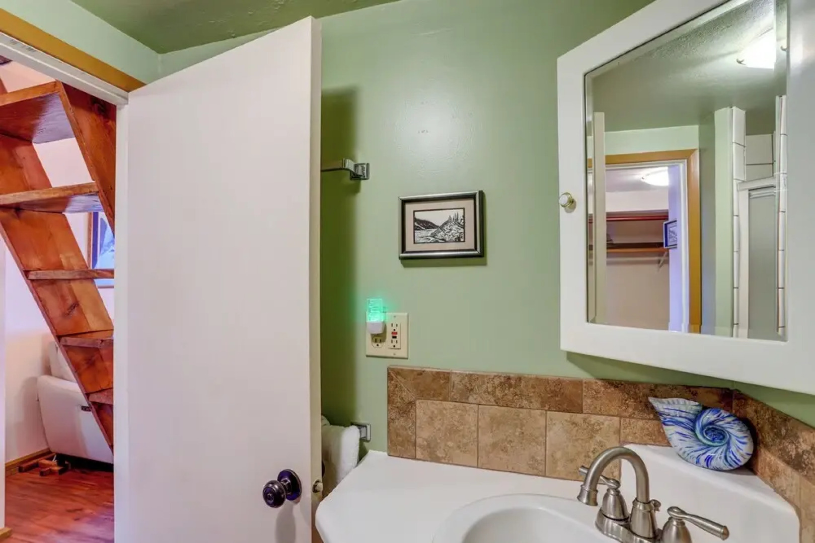 Fairbanks Cottage on < 2 Acres ~ 8 Mi to Dtwn