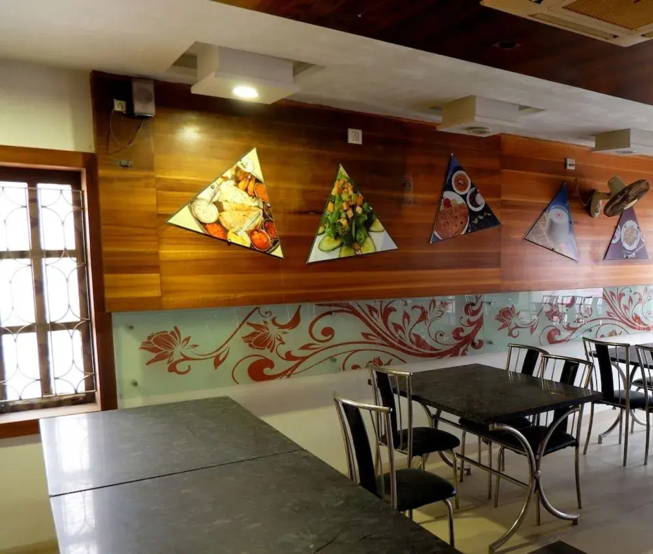 Hotel The City Palace Dwarka