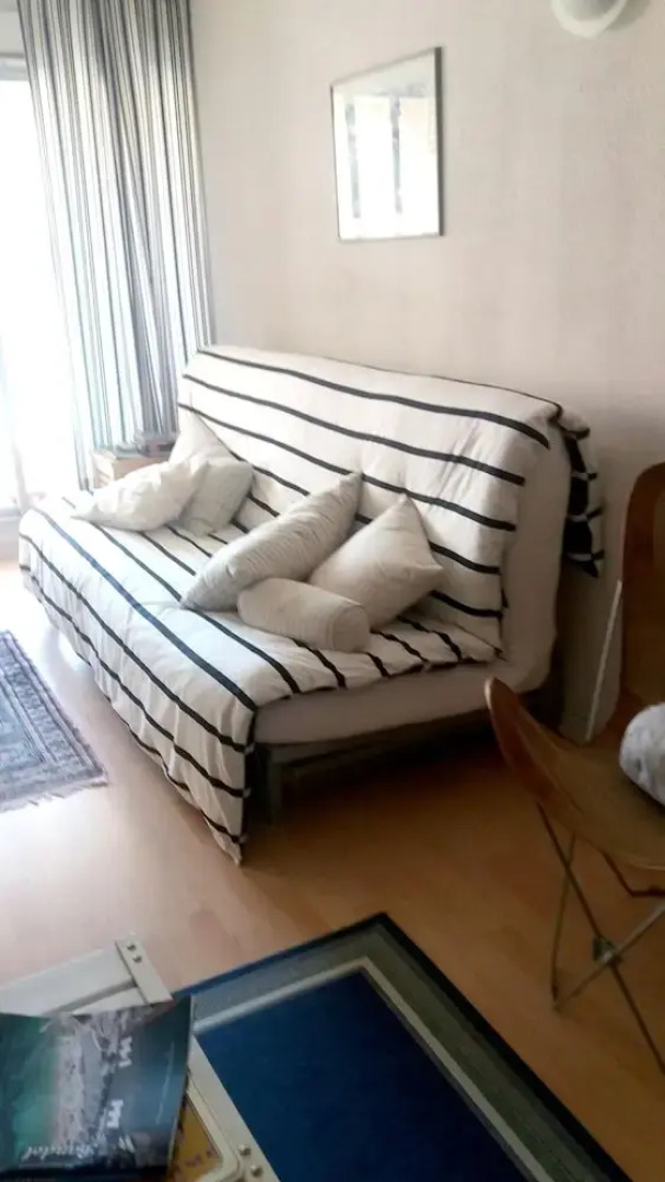 Studio in Bandol, With Furnished Terrace - 300 m From the Beach