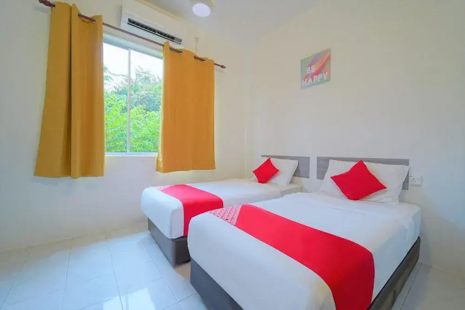 OYO 90085 Crystal Sintok Chalet