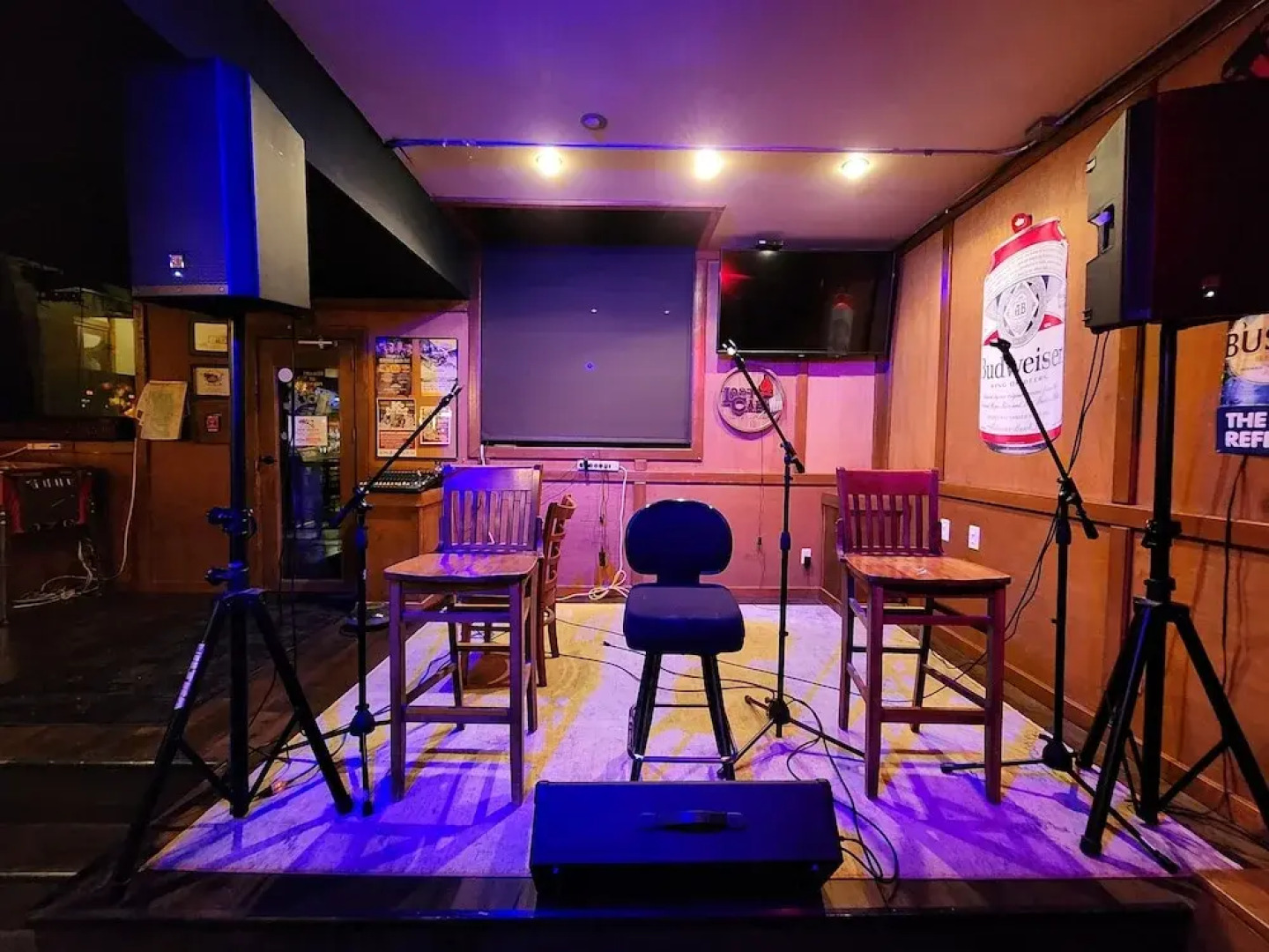 Historic Iron Horse Inn