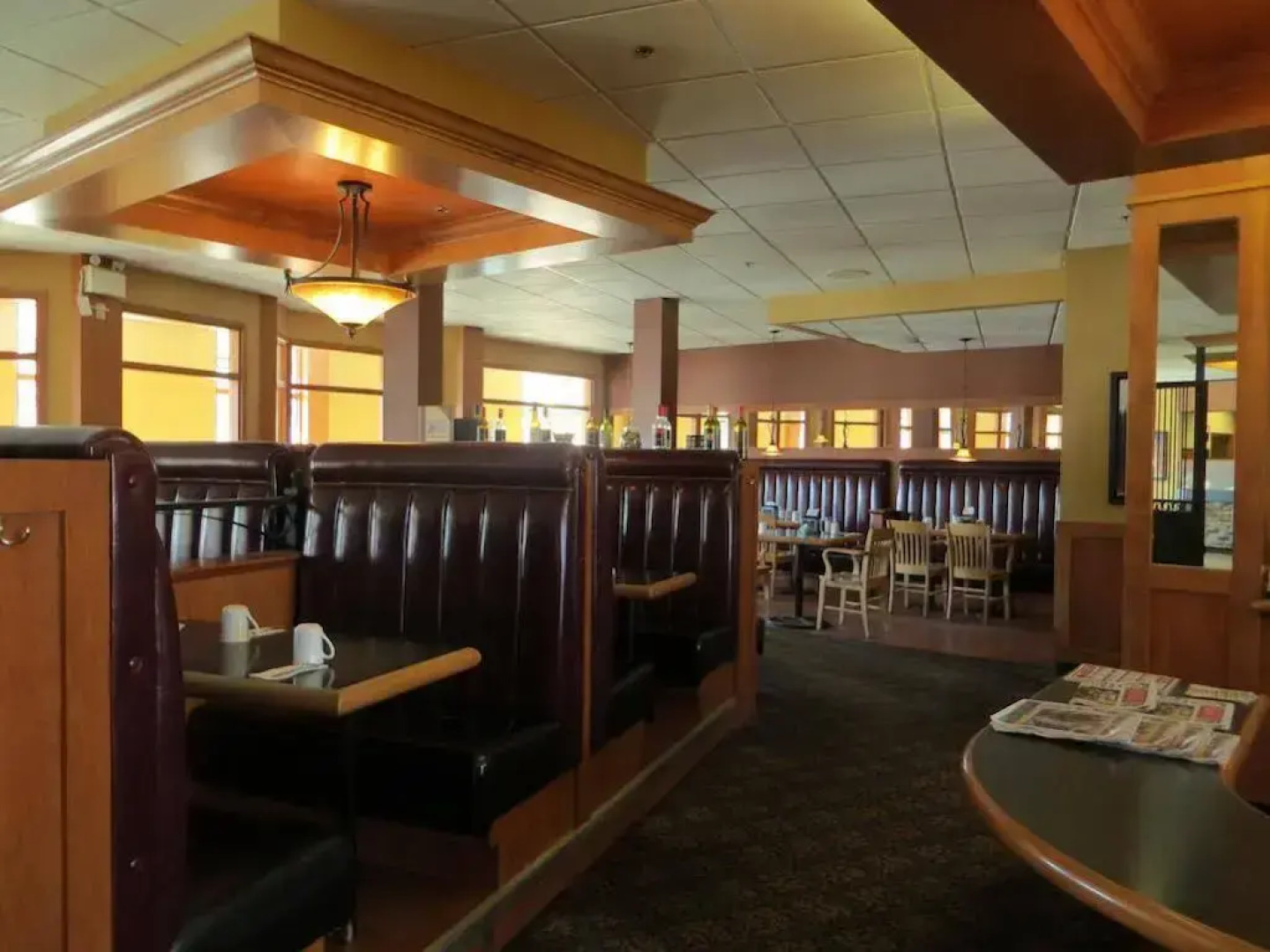 Athabasca Valley Inn & Suites