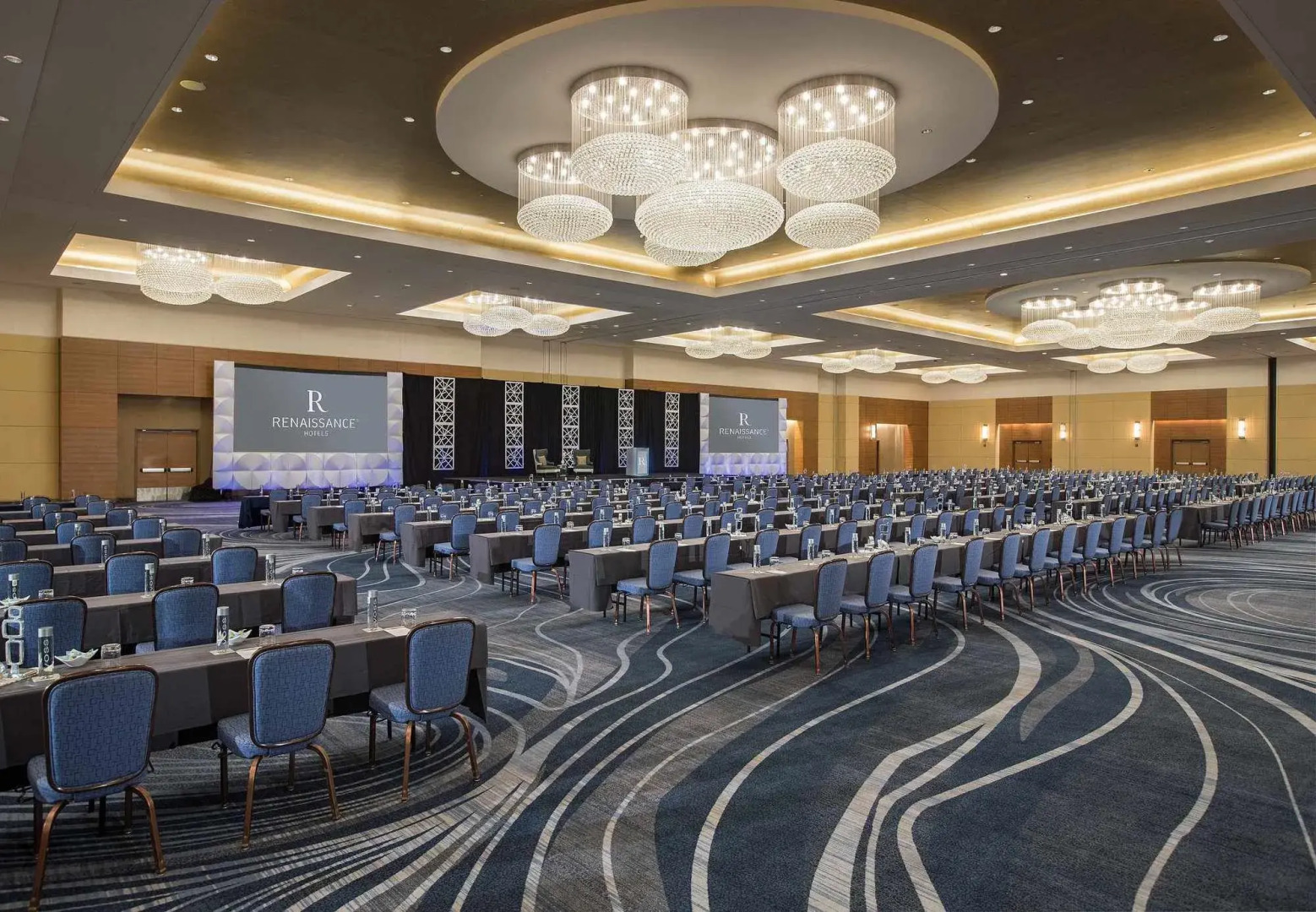 Renaissance Schaumburg Convention Center Hotel