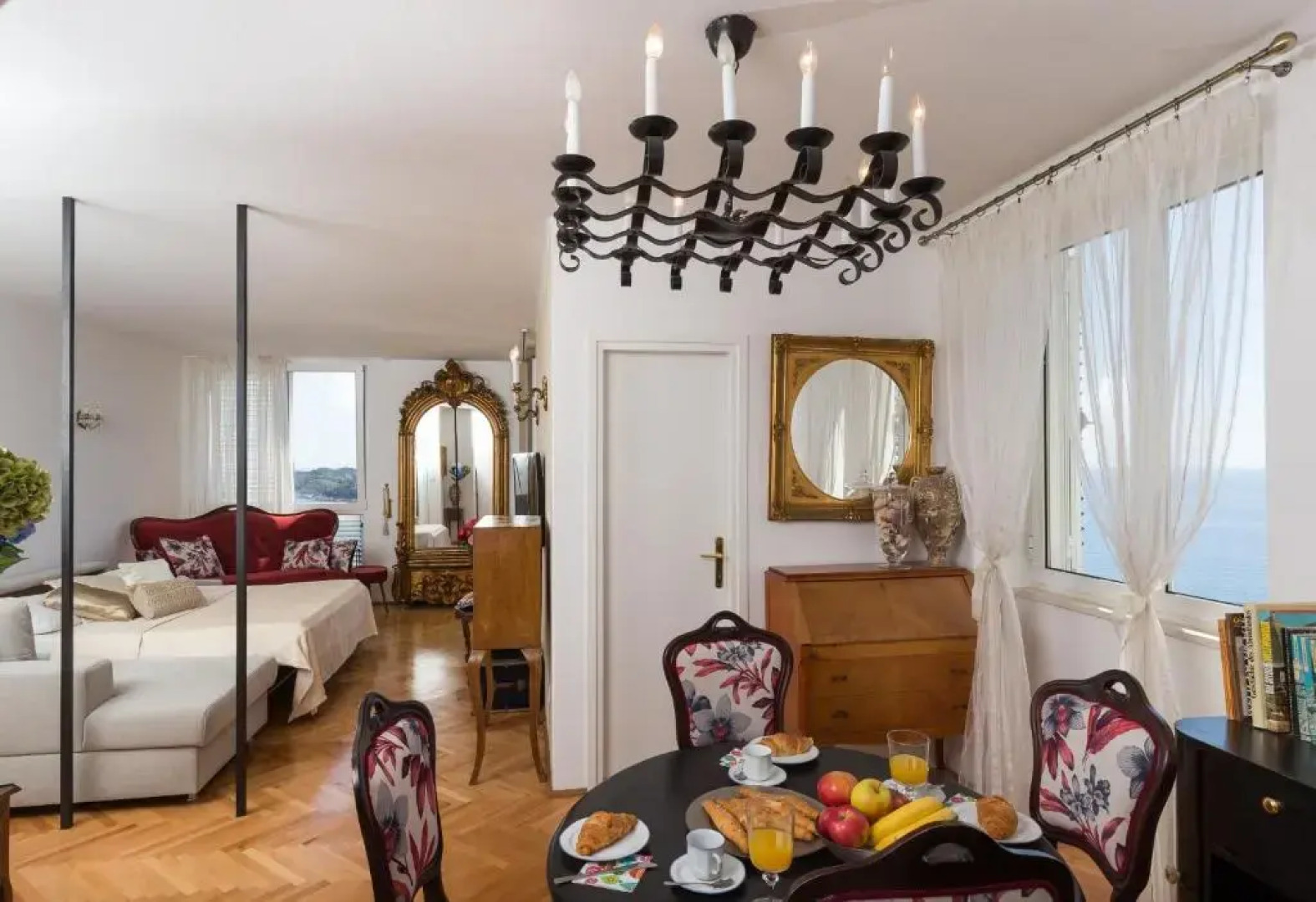 Love Affair Apartment