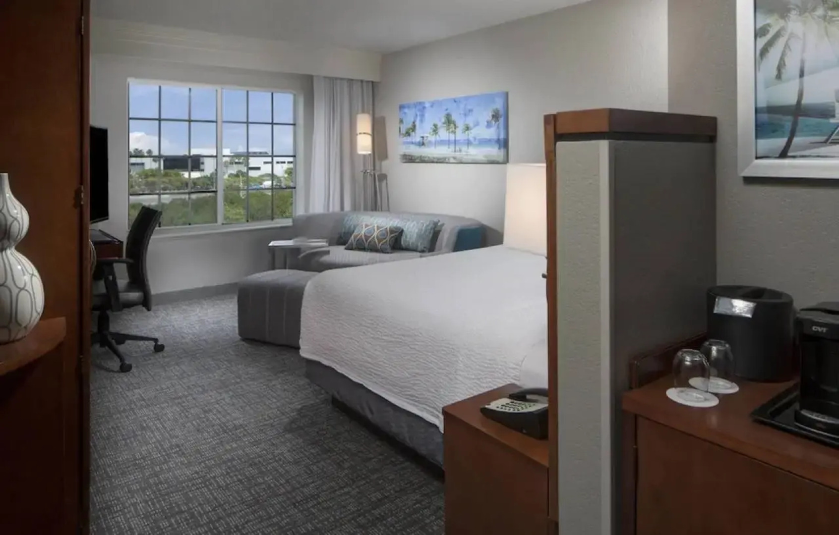 Courtyard by Marriott Fort Lauderdale Airport & Cruise Port