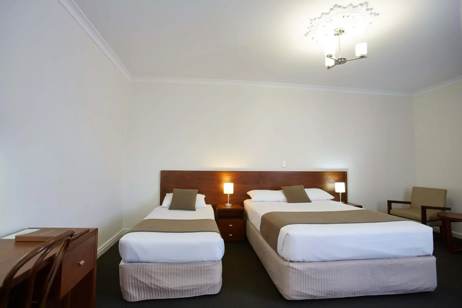 Rose Hotel & Motel