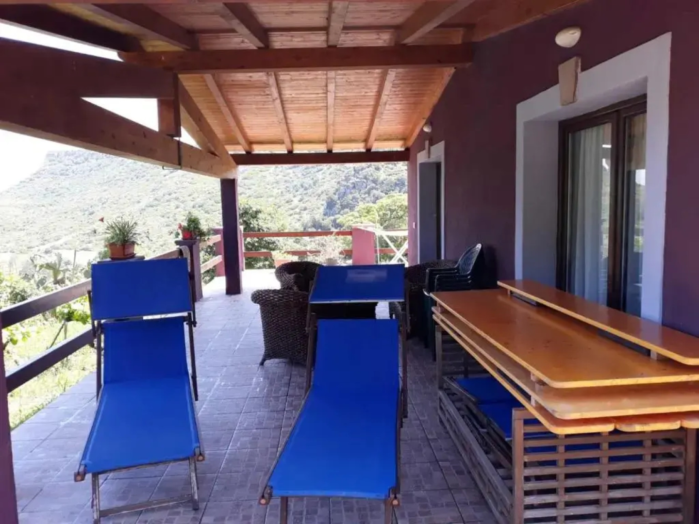2 bedrooms appartement with sea view enclosed garden and wifi at Sassari