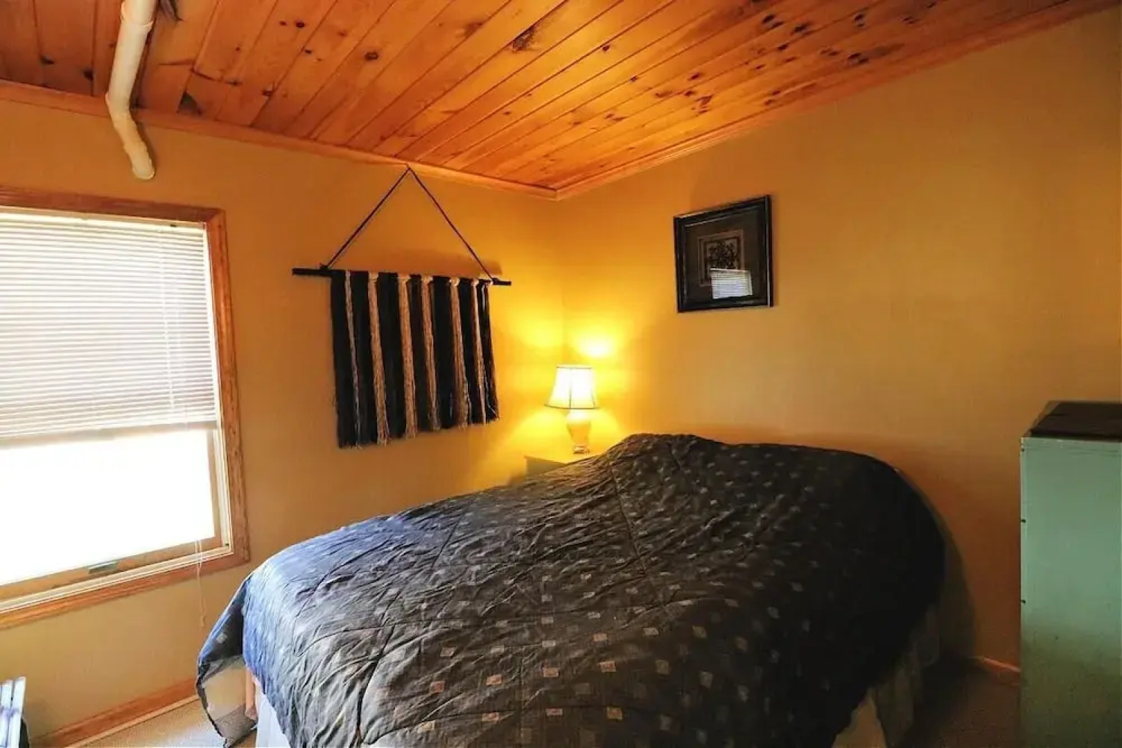 1 Maple Avenue 2 Bedroom Home by Redawning