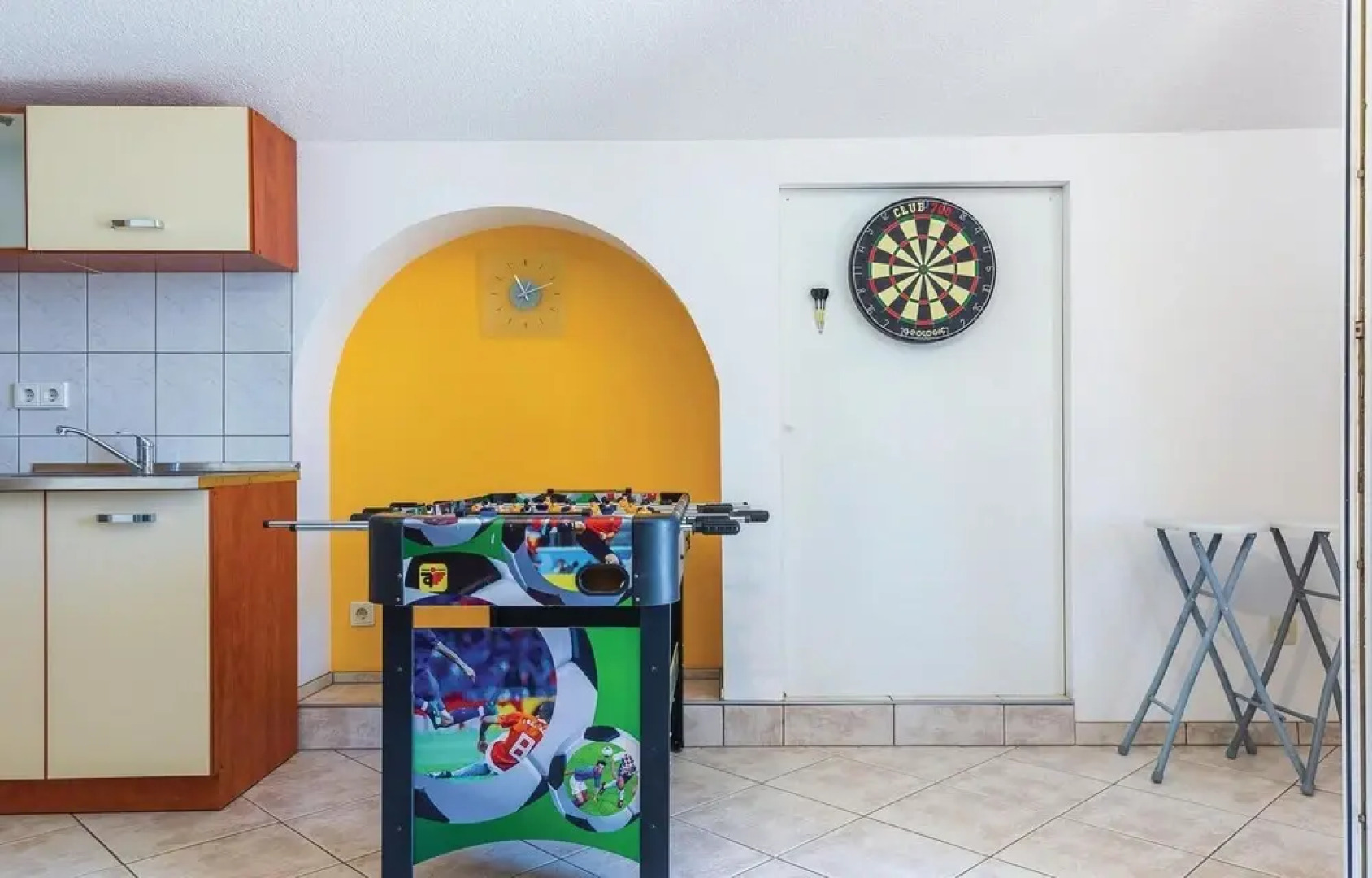 Amazing Home in Novi Vinodolski With Wifi and 5 Bedrooms