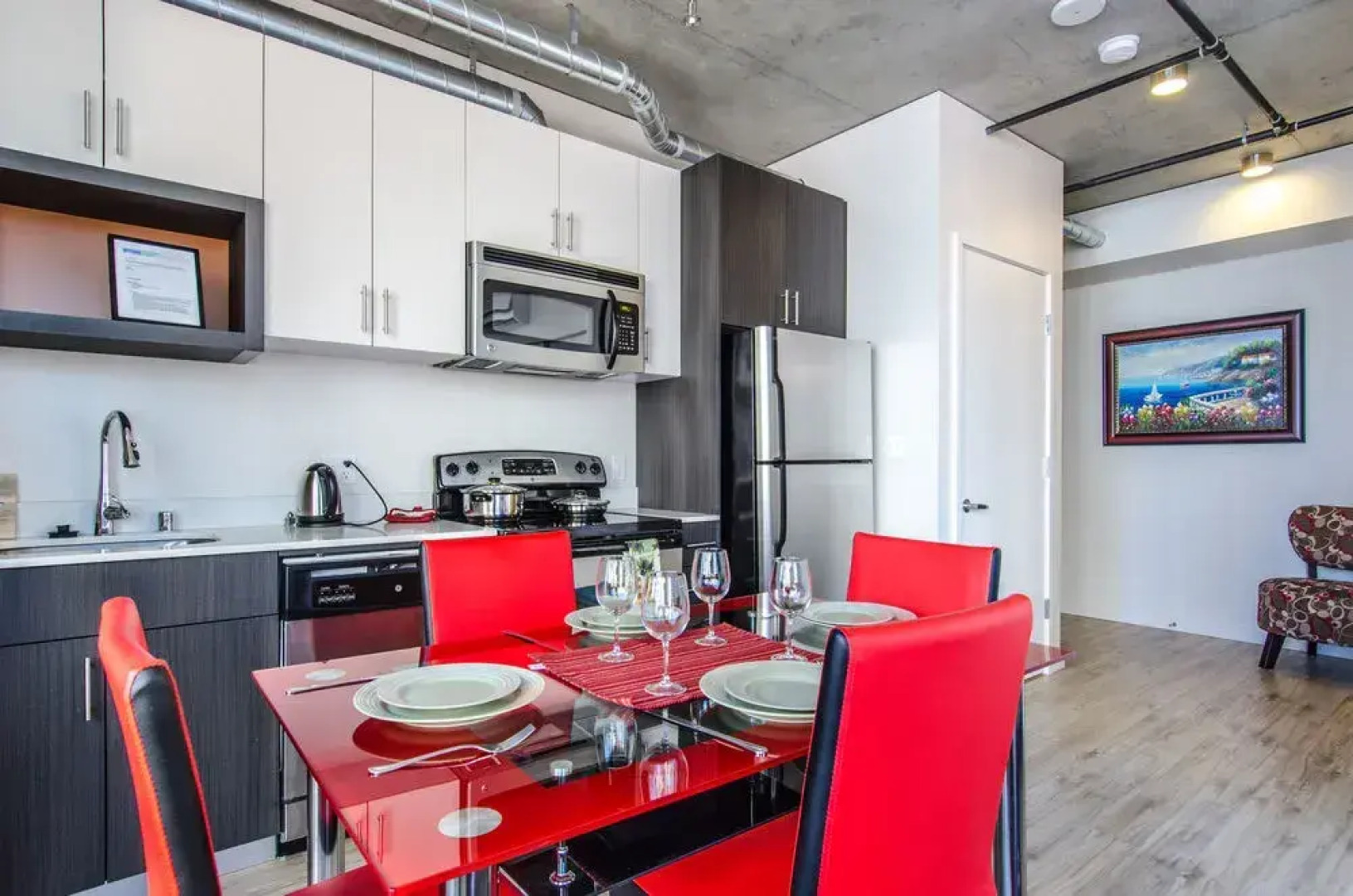 Ginosi Seattle Apartel