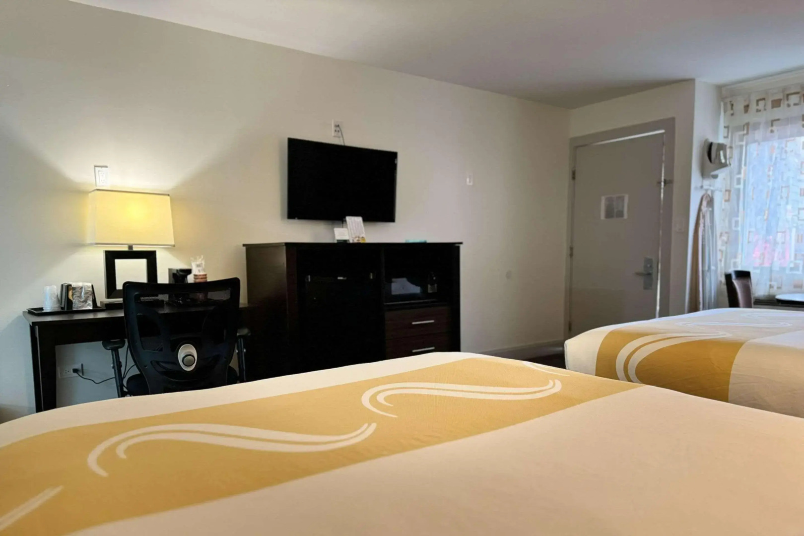 Quality Inn Creekside - Downtown Gatlinburg