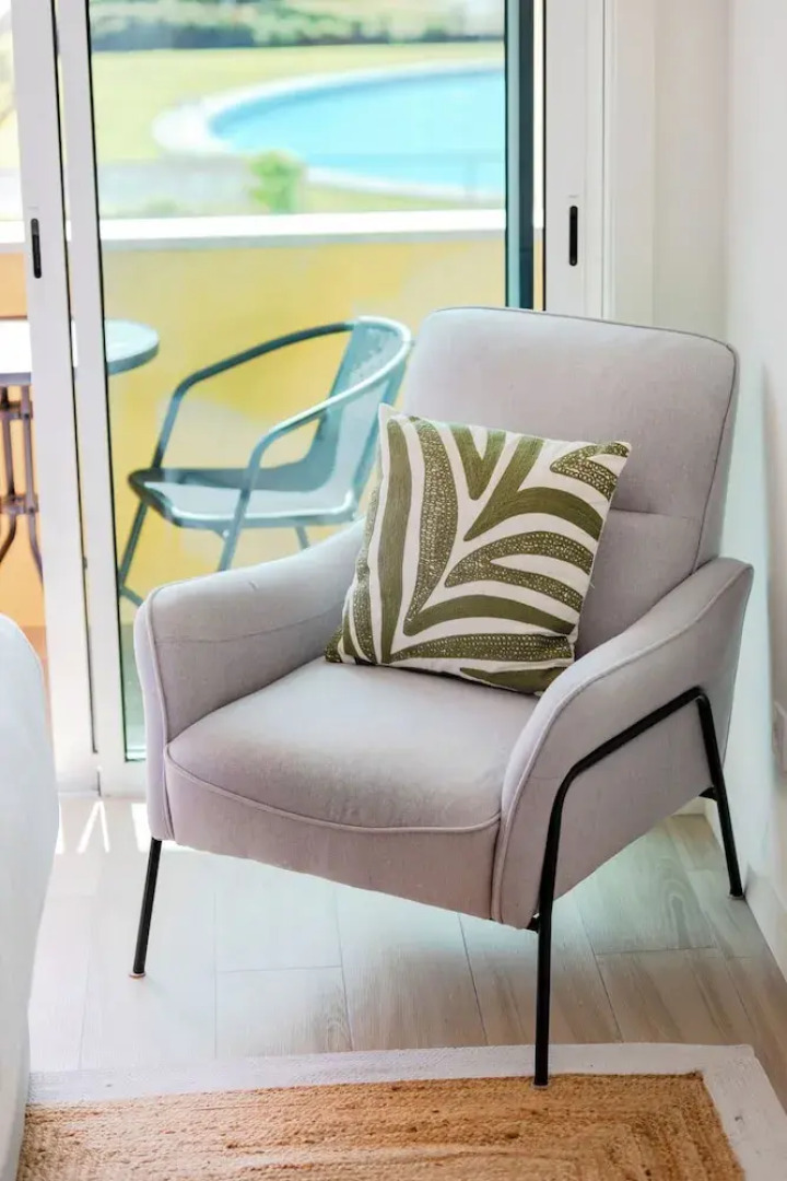 The Pine Flat with Pool at Furadouro