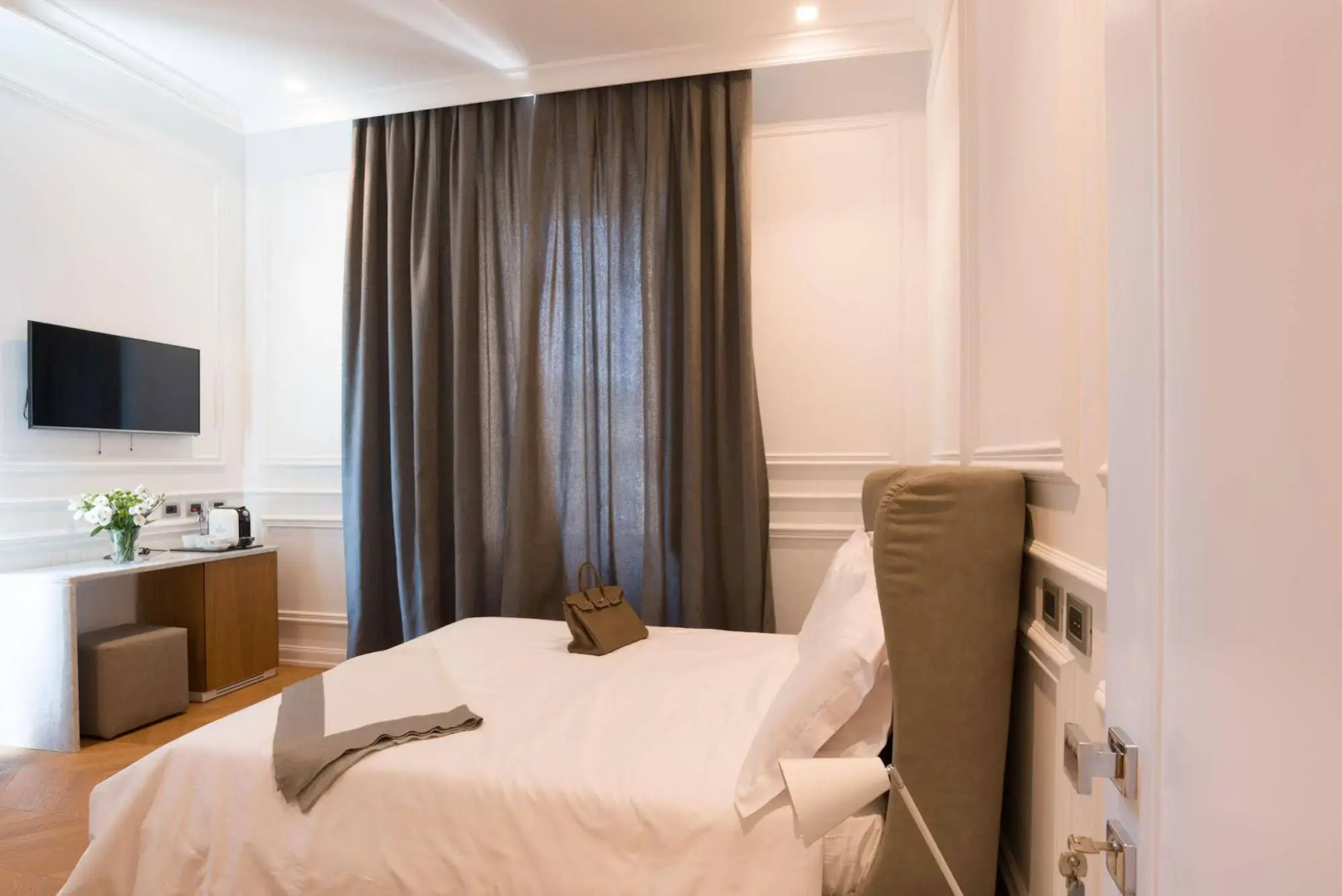 Via Chiodo Luxury Rooms